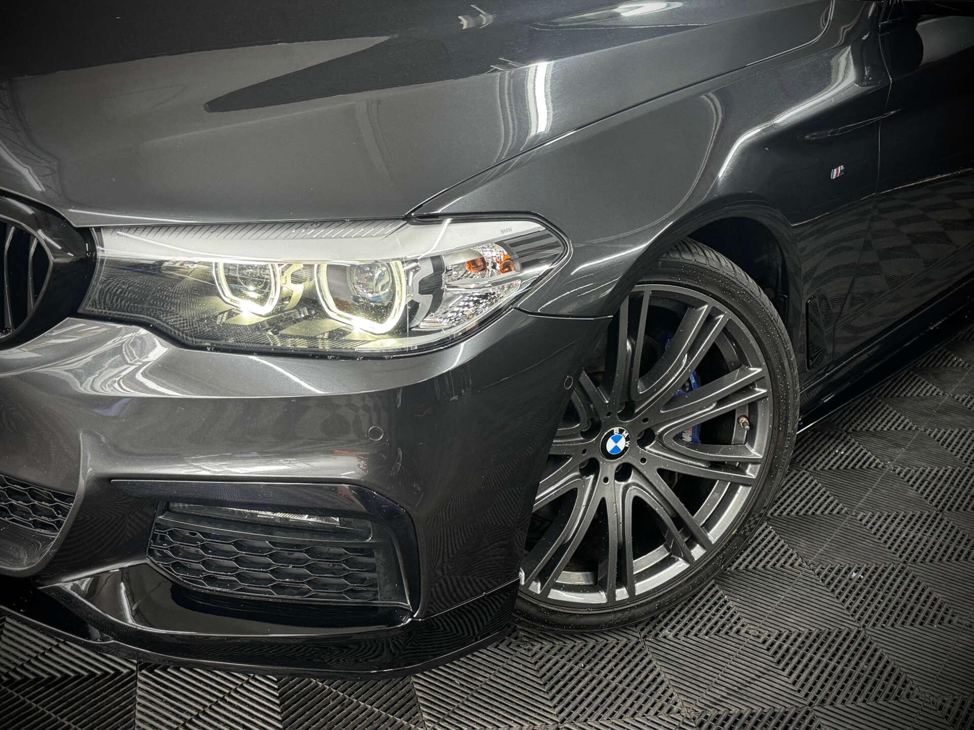 BMW 5 Series view 4