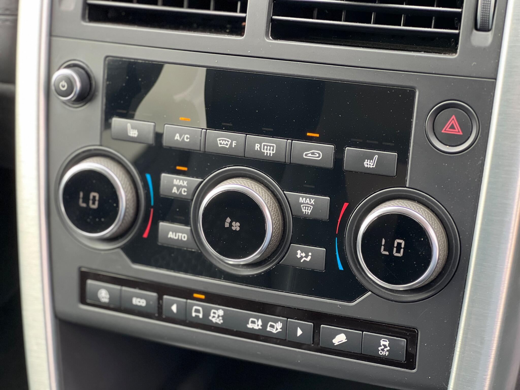 Land Rover Discovery Sport view 41