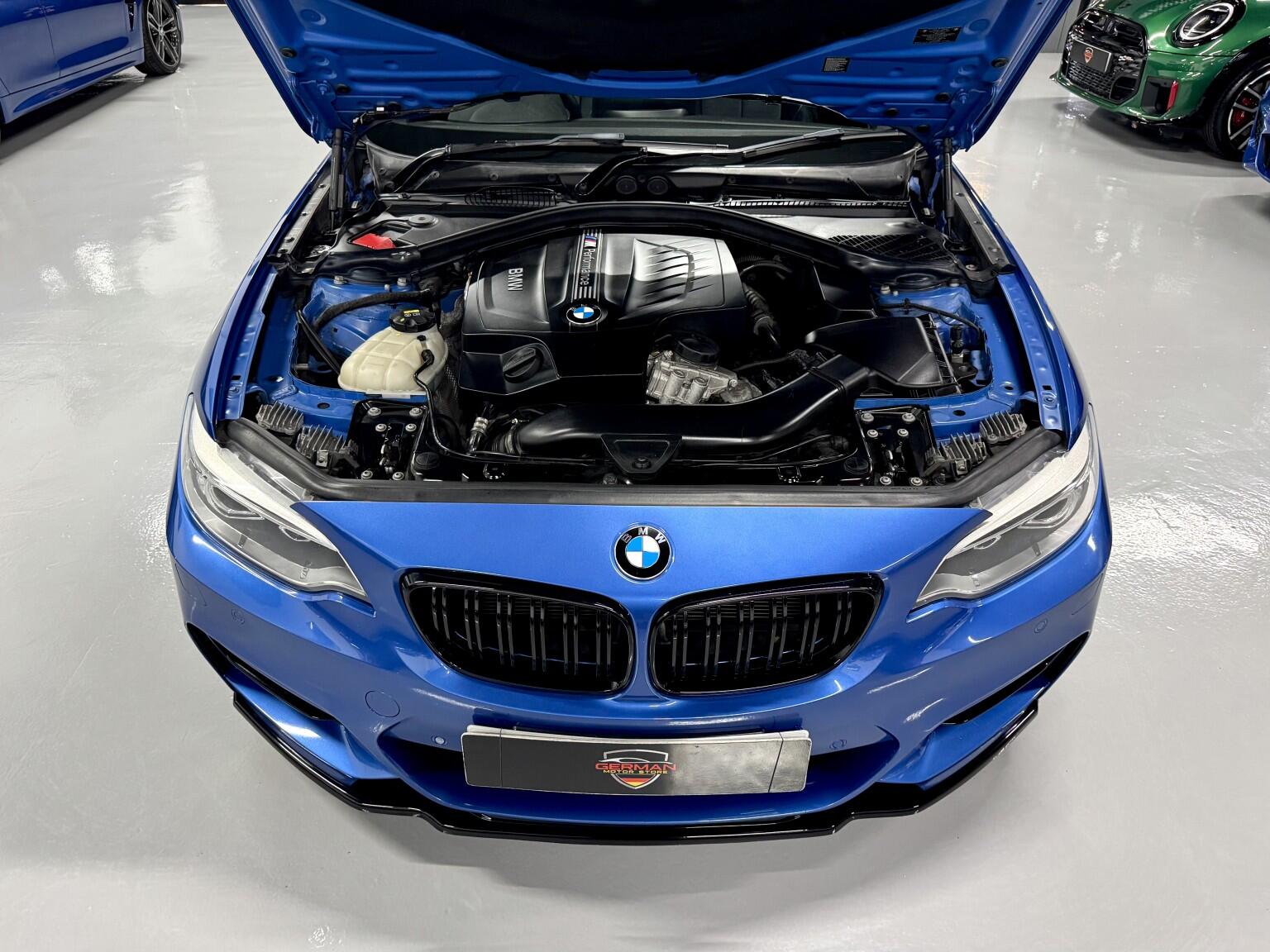 BMW 2 Series view 26