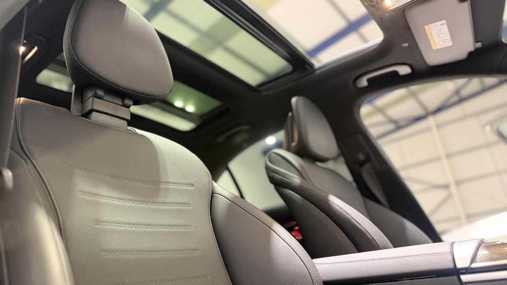 Mercedes-Benz C-Class view 15