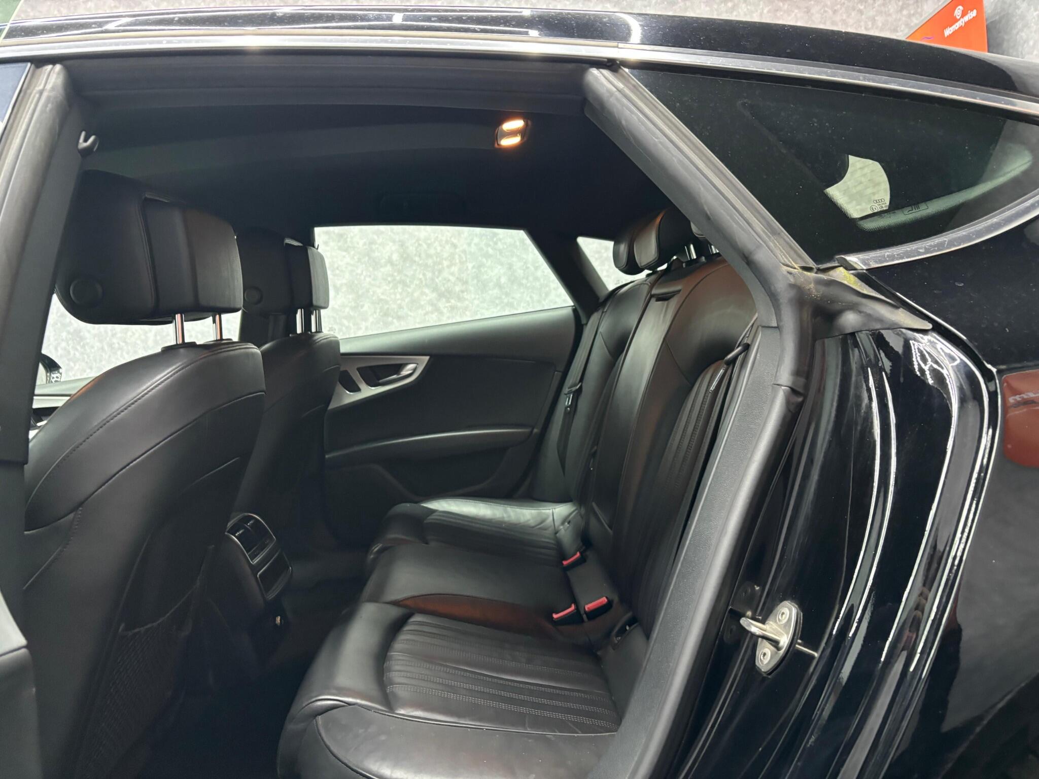 Audi A7 view 8
