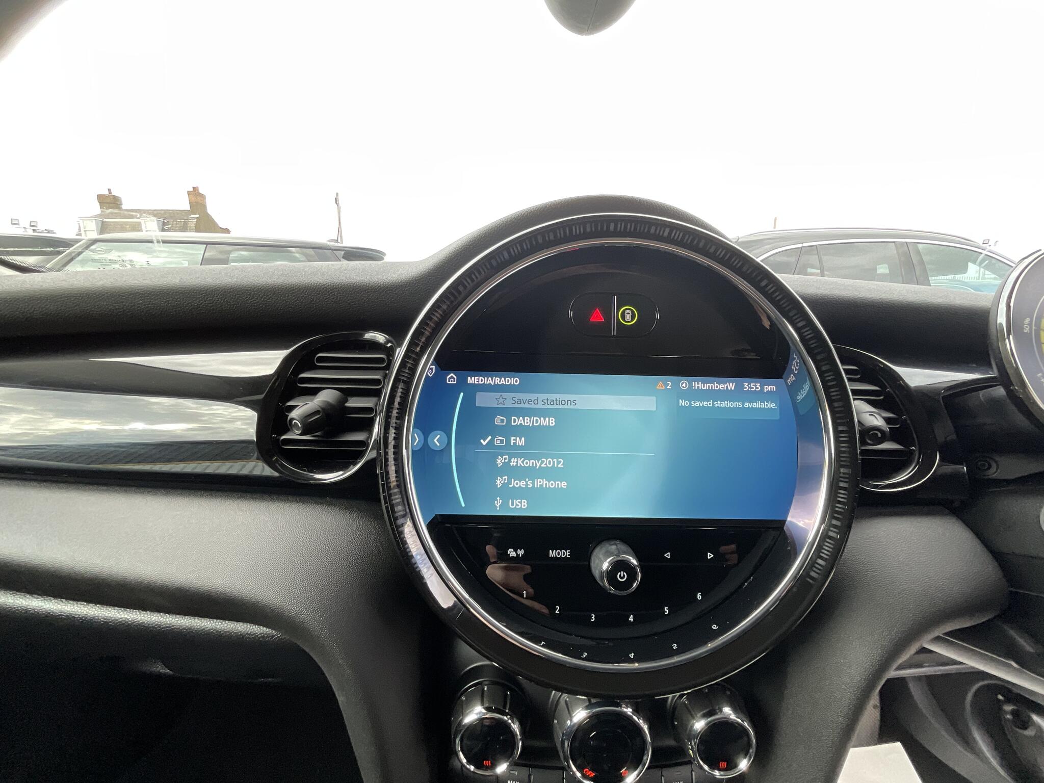 Mini Hatch view 26