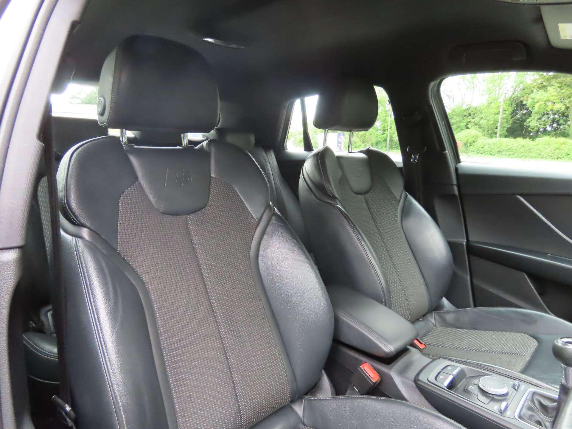 Audi Q2 view 9