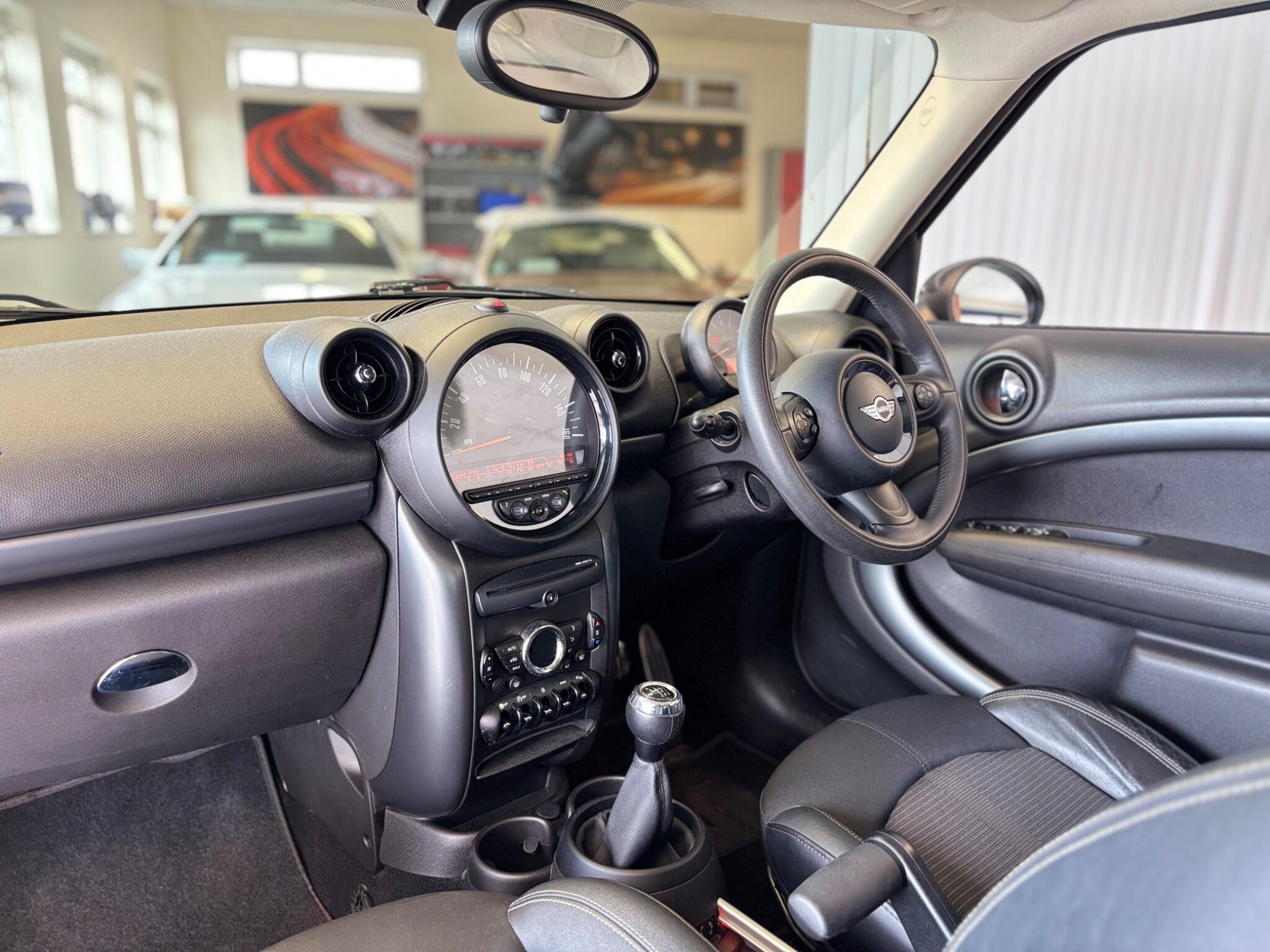 Mini Countryman view 11