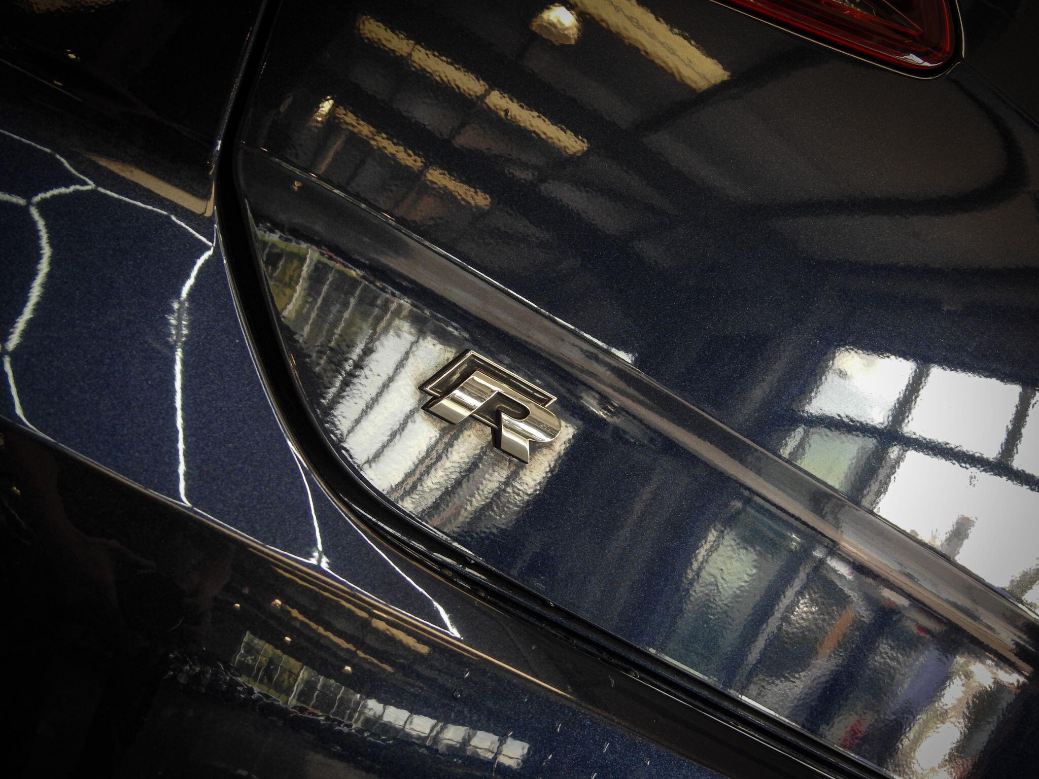 Volkswagen Golf view 17