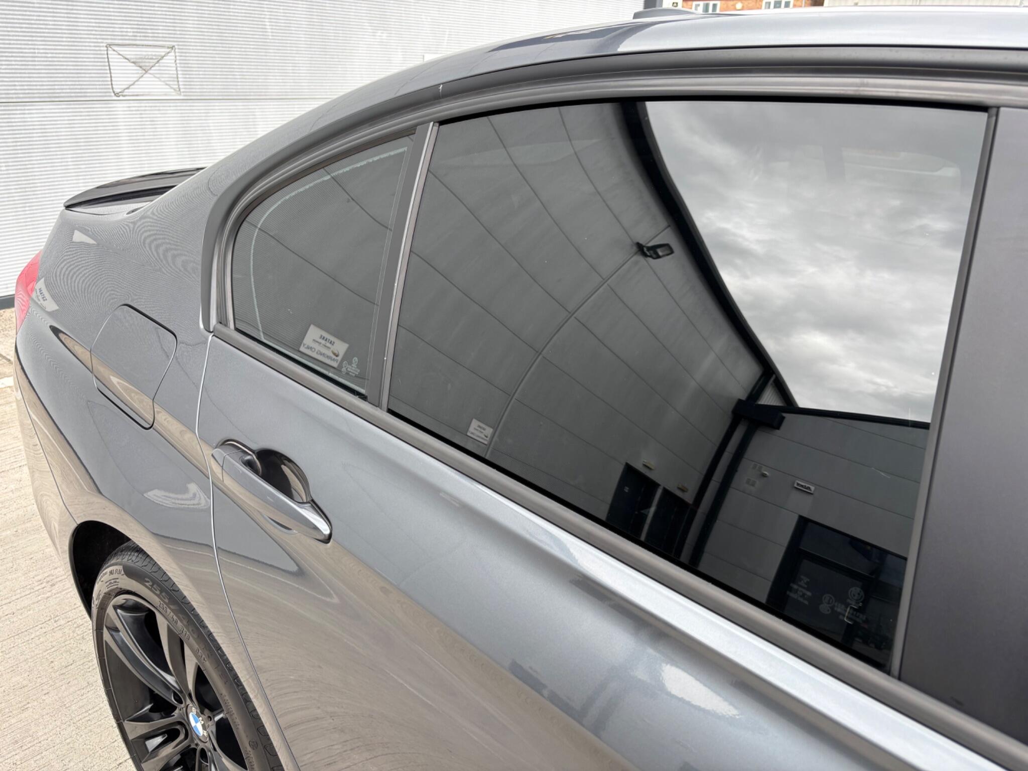 BMW 3 Series view 17