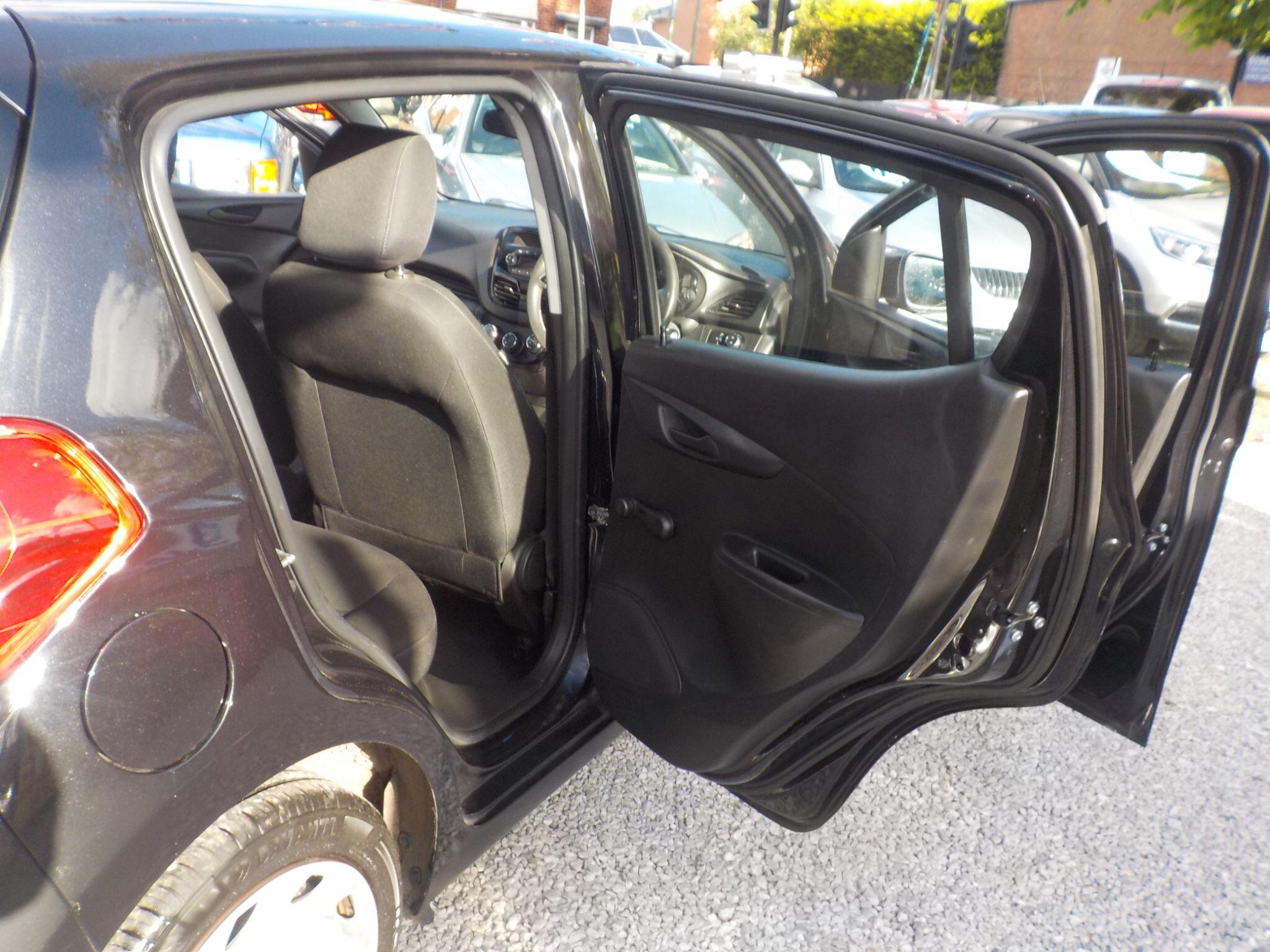 Vauxhall Viva 1.0i ecoFLEX SE Euro 6 5dr