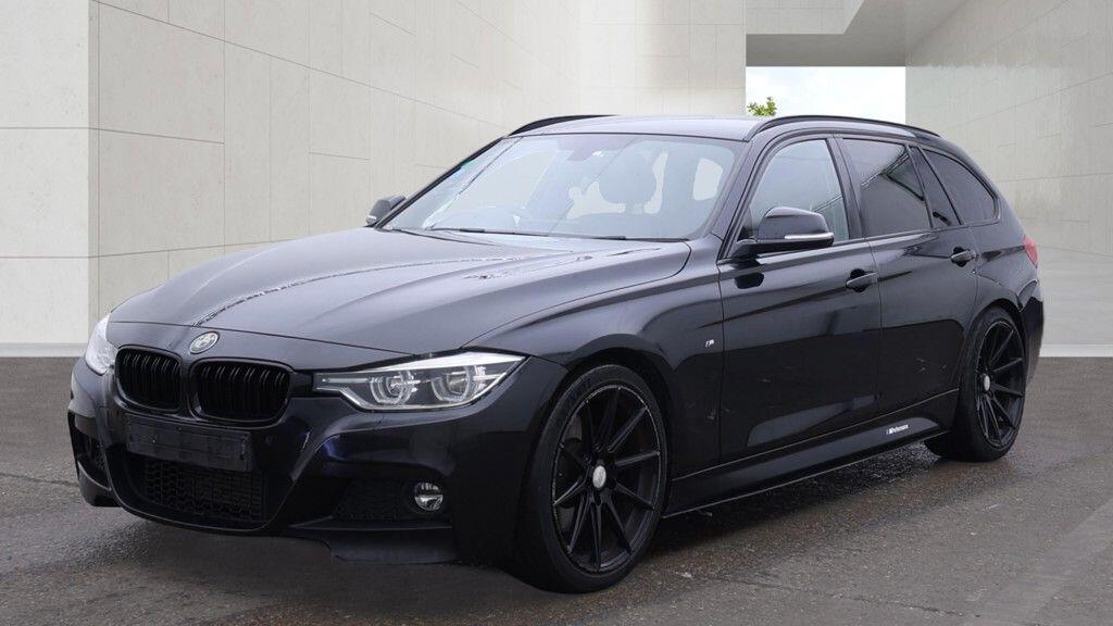 BMW 3 Series view 3