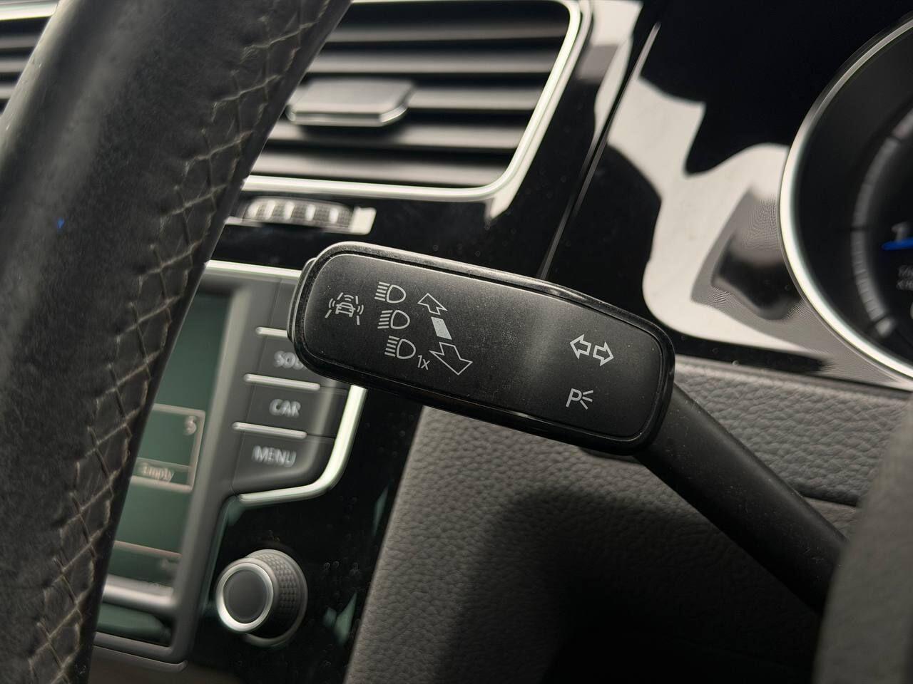Volkswagen Golf view 35