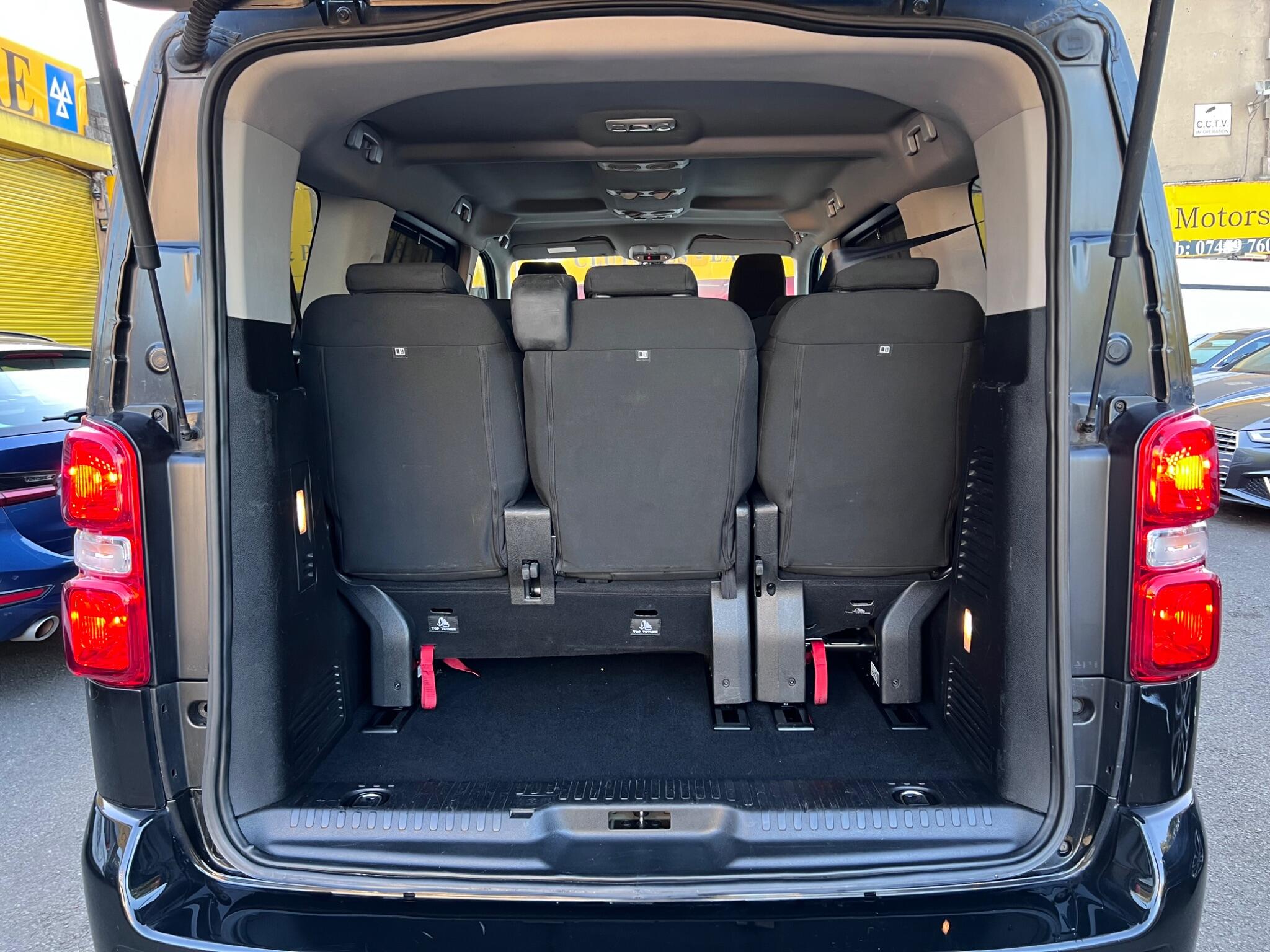 Toyota Proace Verso view 33