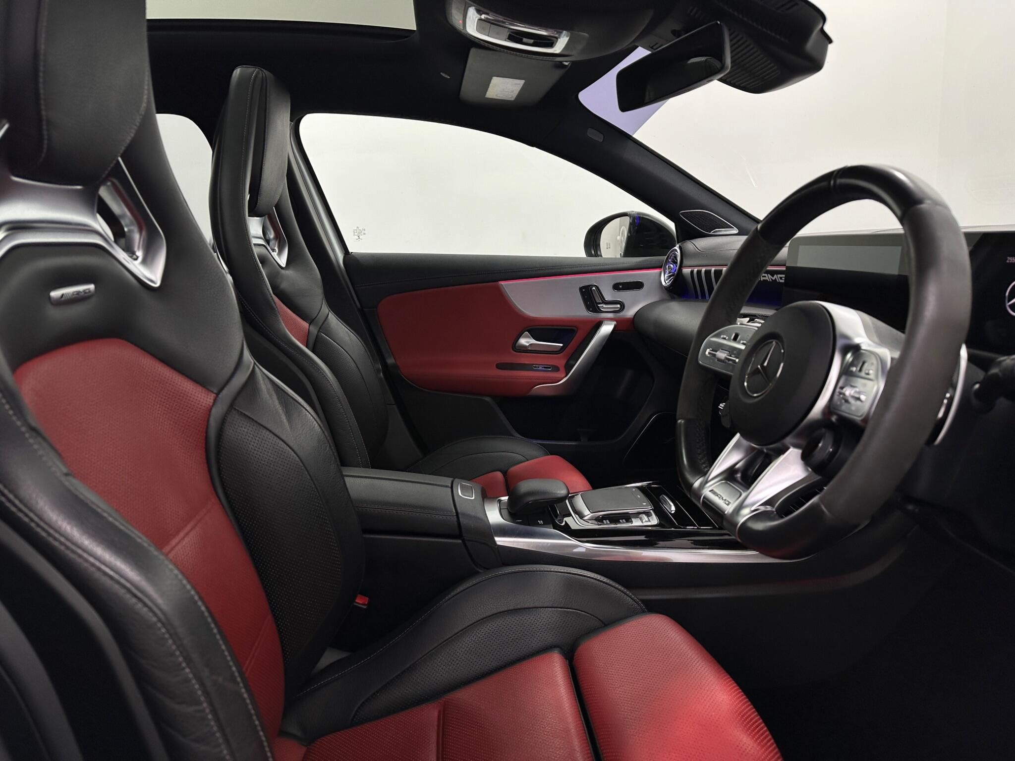Mercedes-Benz A Class view 34