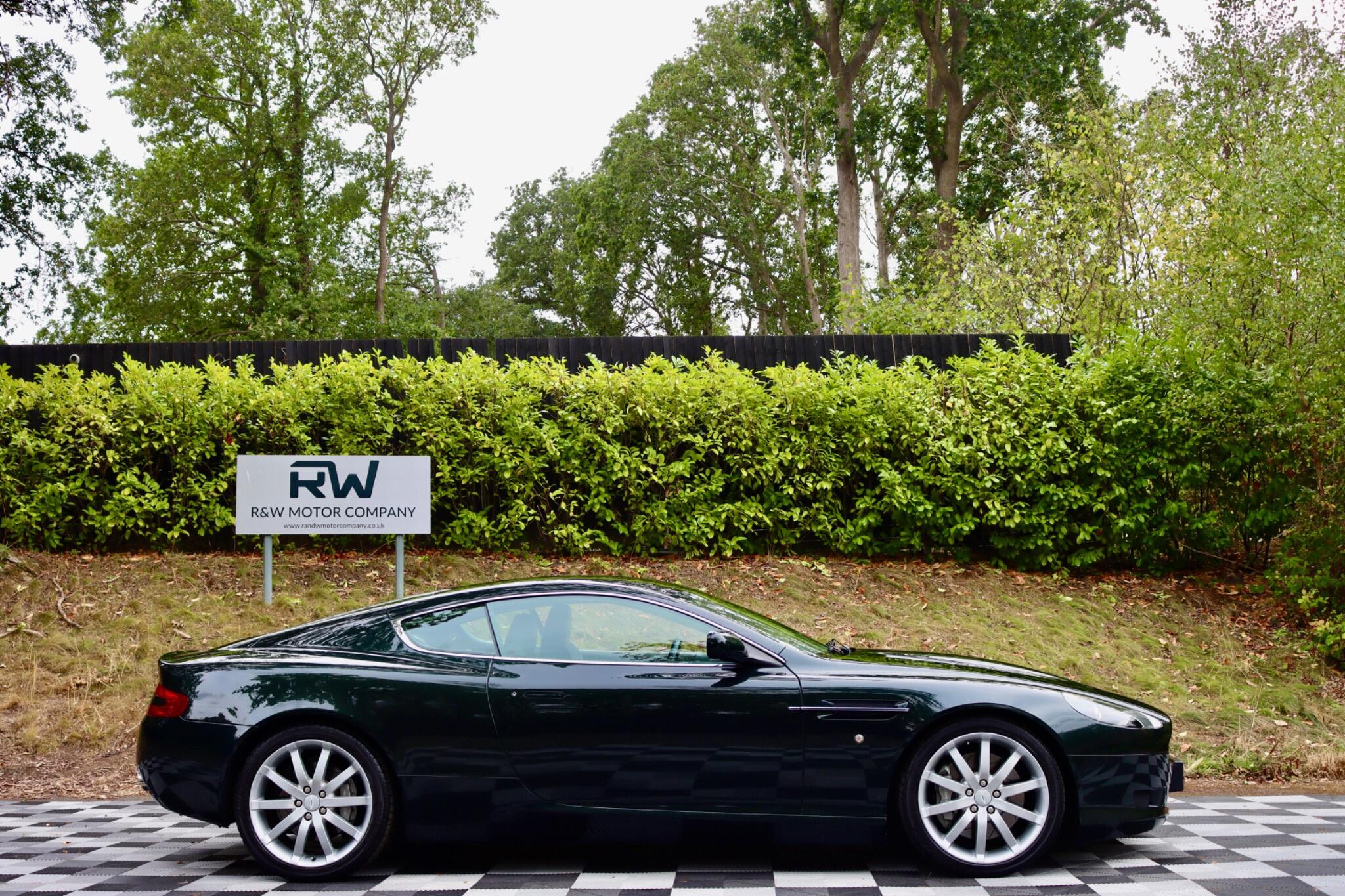 Aston Martin DB9 view 42