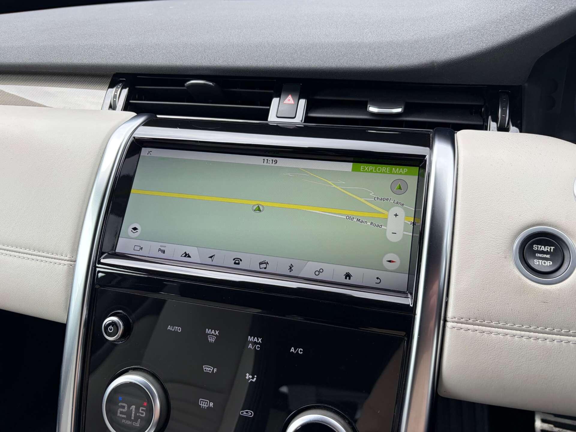 Land Rover Discovery Sport view 55