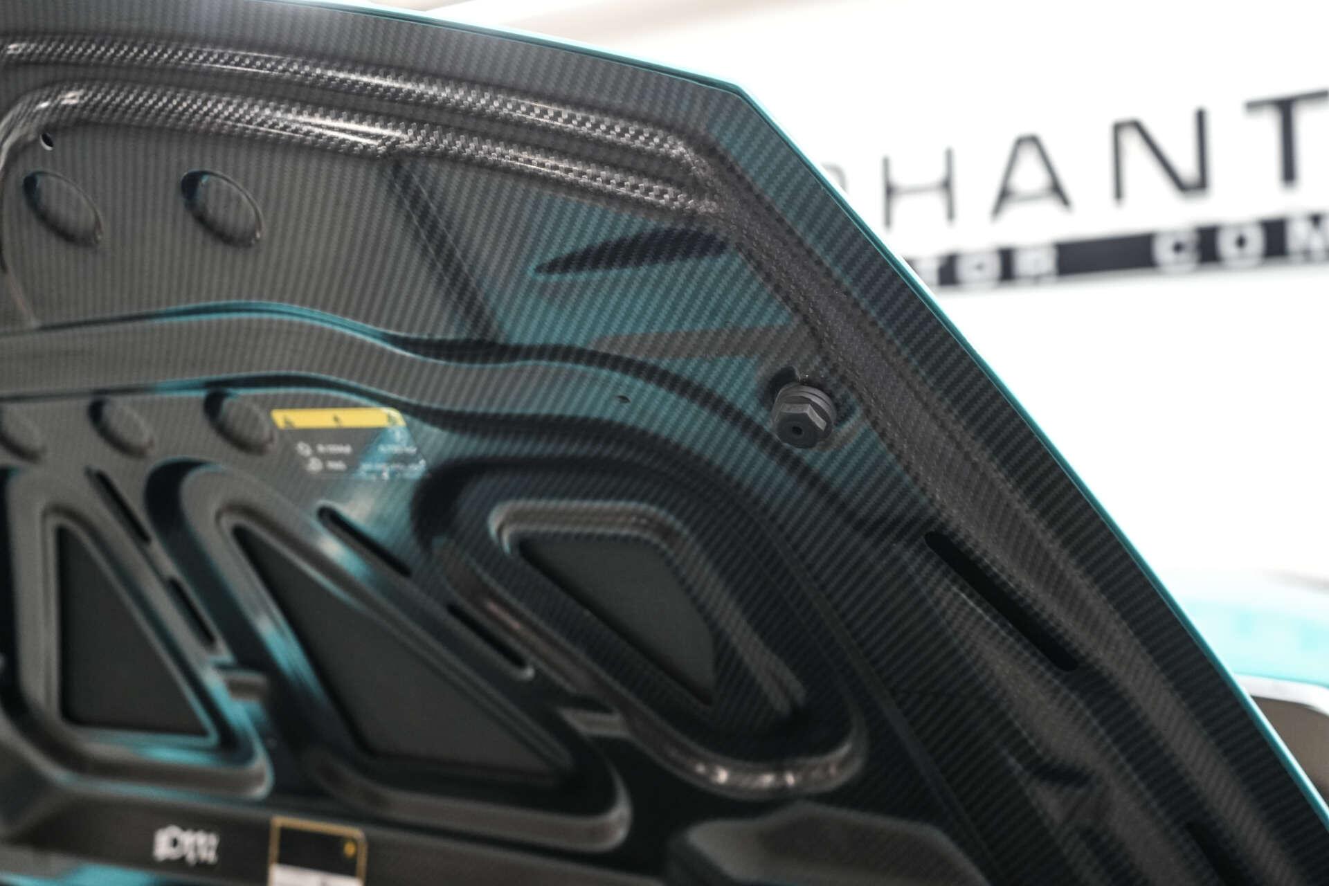 Lamborghini Huracan view 27