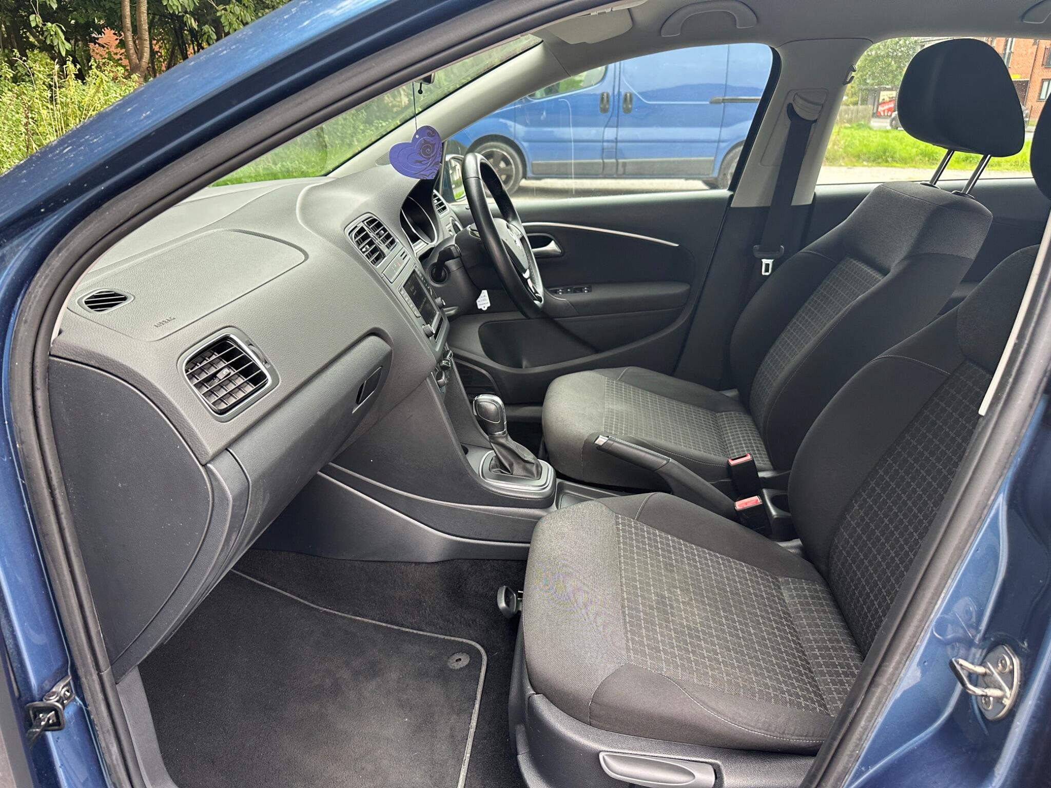 Volkswagen Polo view 17