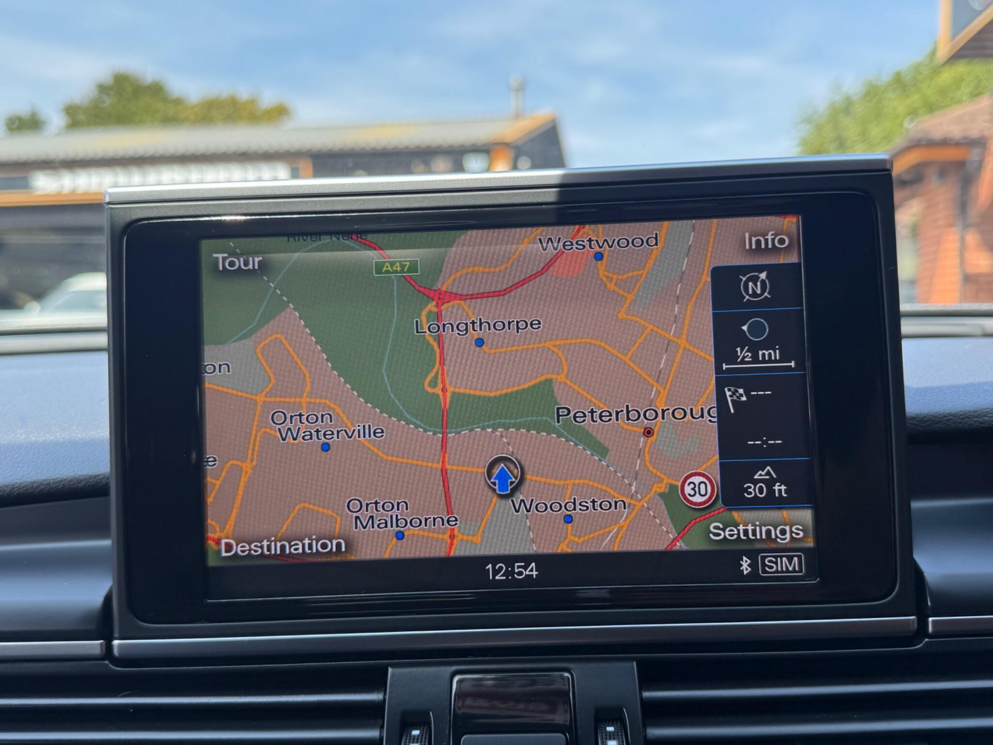 Audi A6 Avant view 31