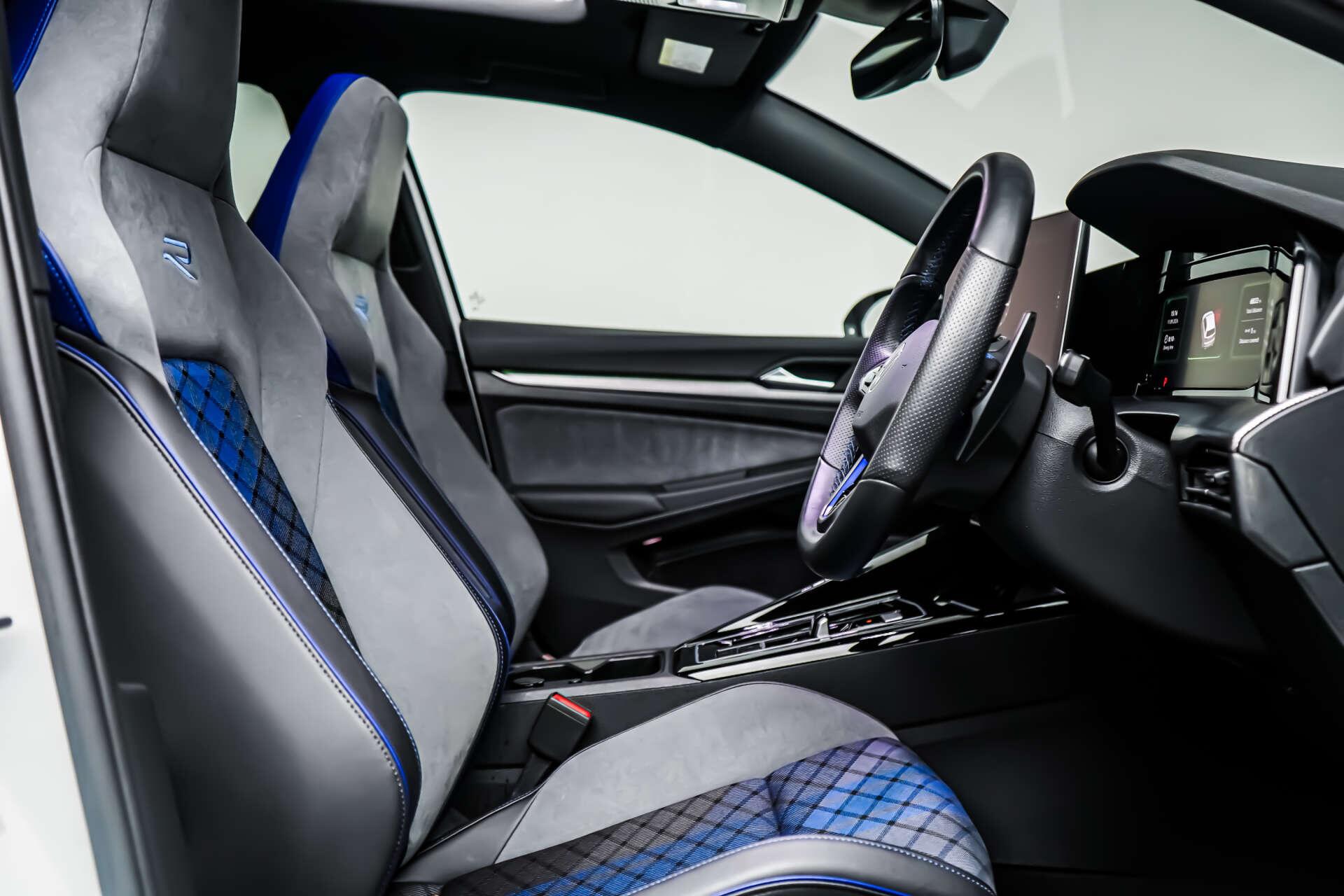 Volkswagen Golf view 6