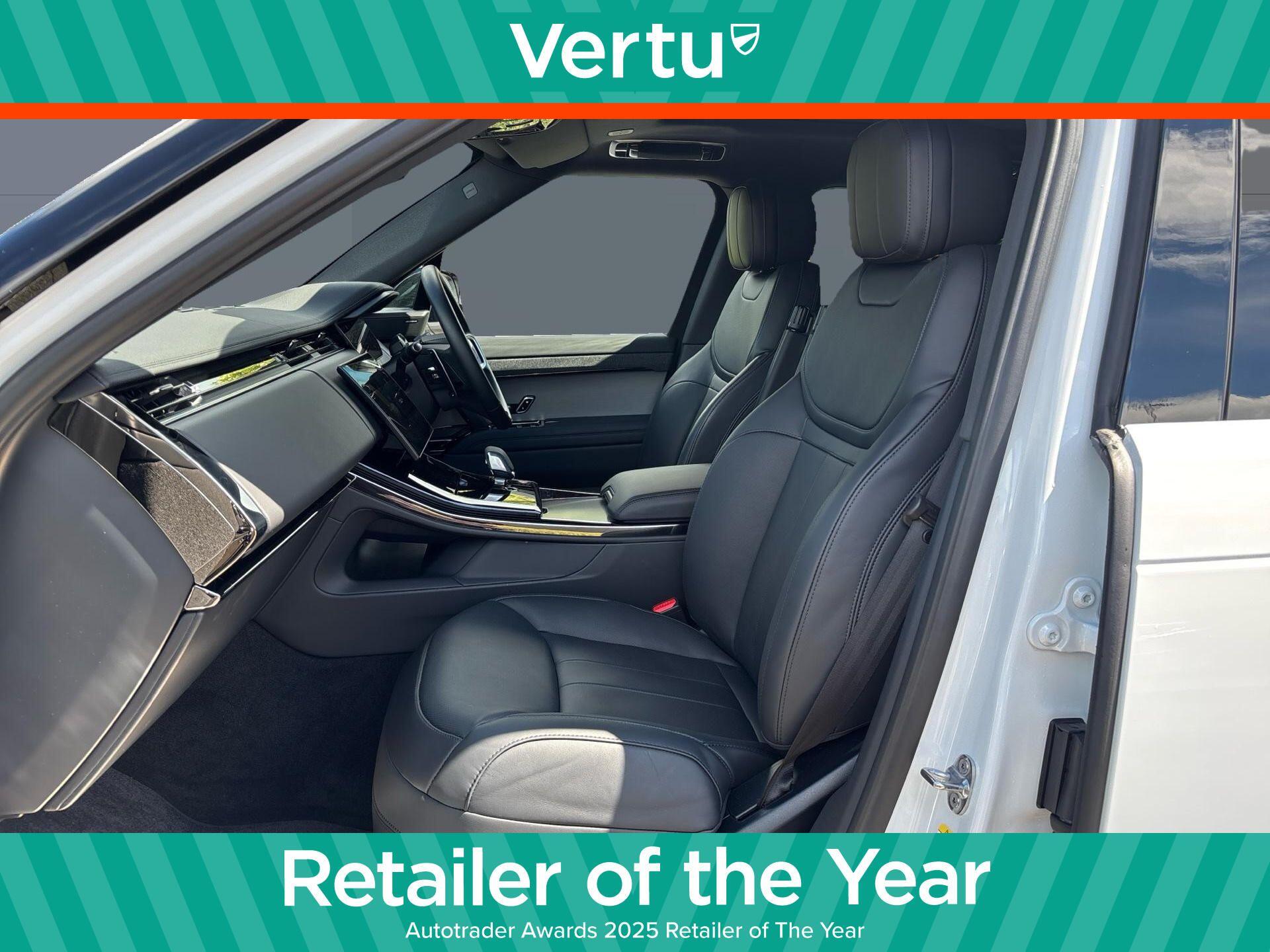 Land Rover Range Rover Sport view 3
