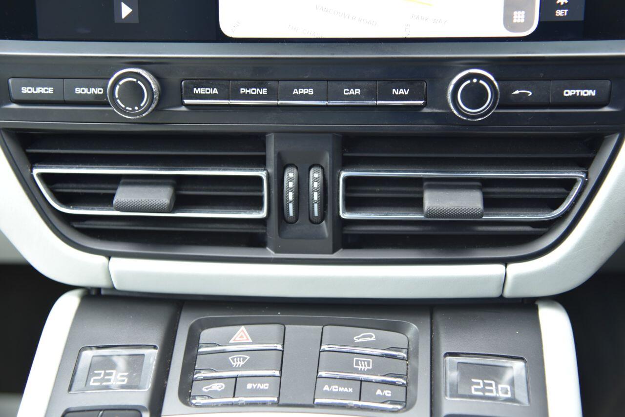 Porsche Macan view 51