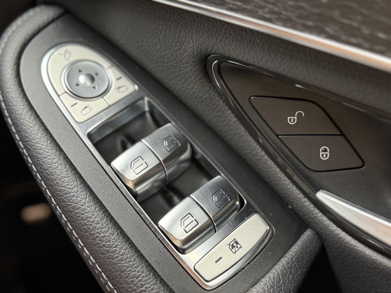 Mercedes-Benz GLC view 34