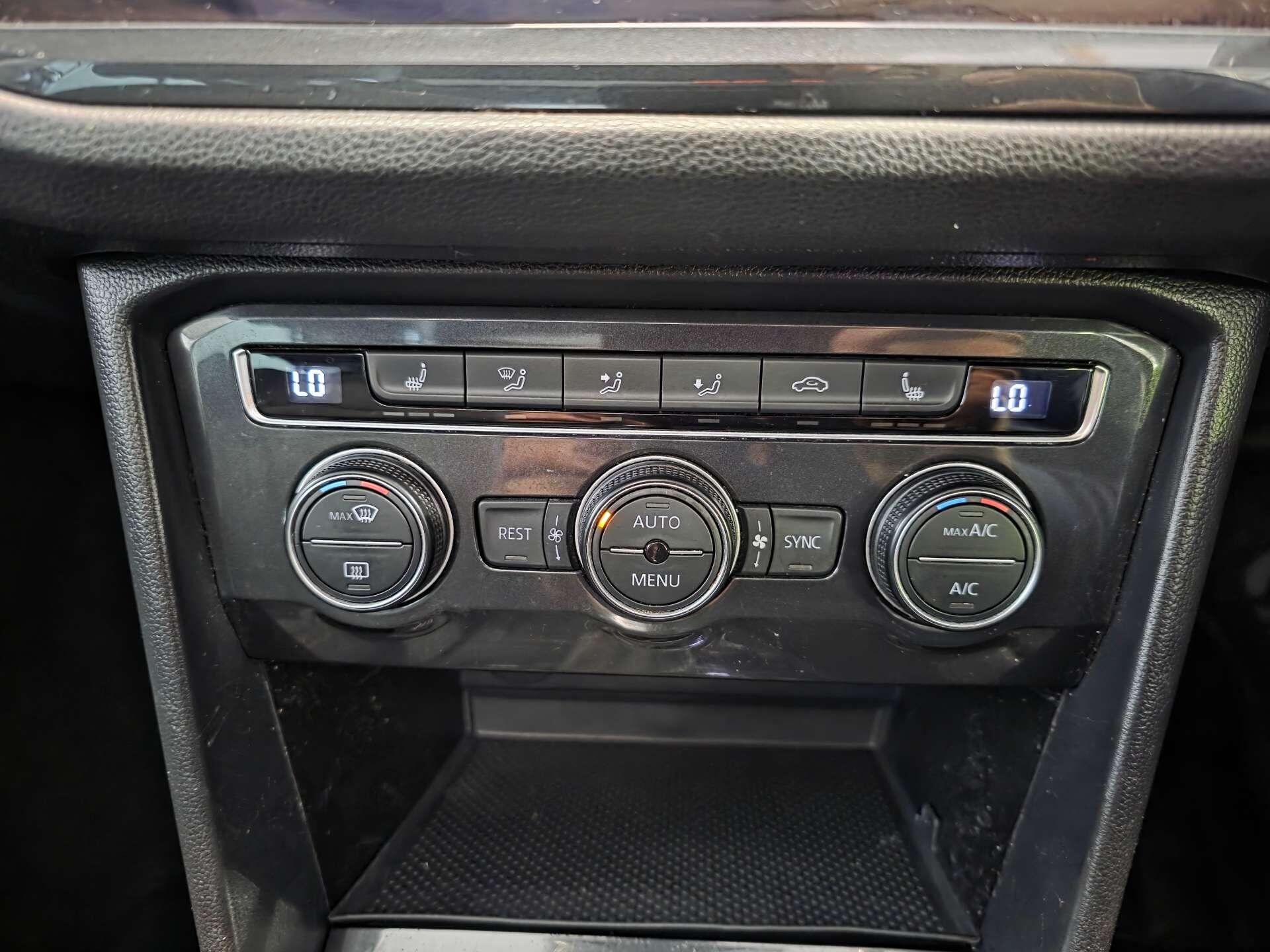 Volkswagen Tiguan view 31