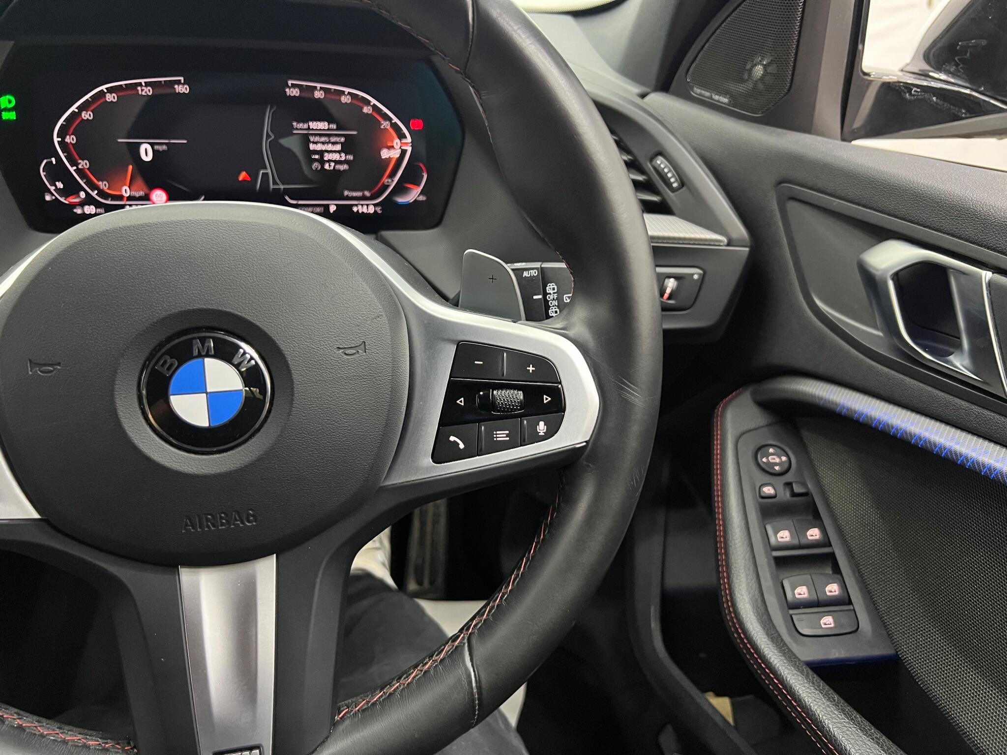 BMW 1 Series view 42