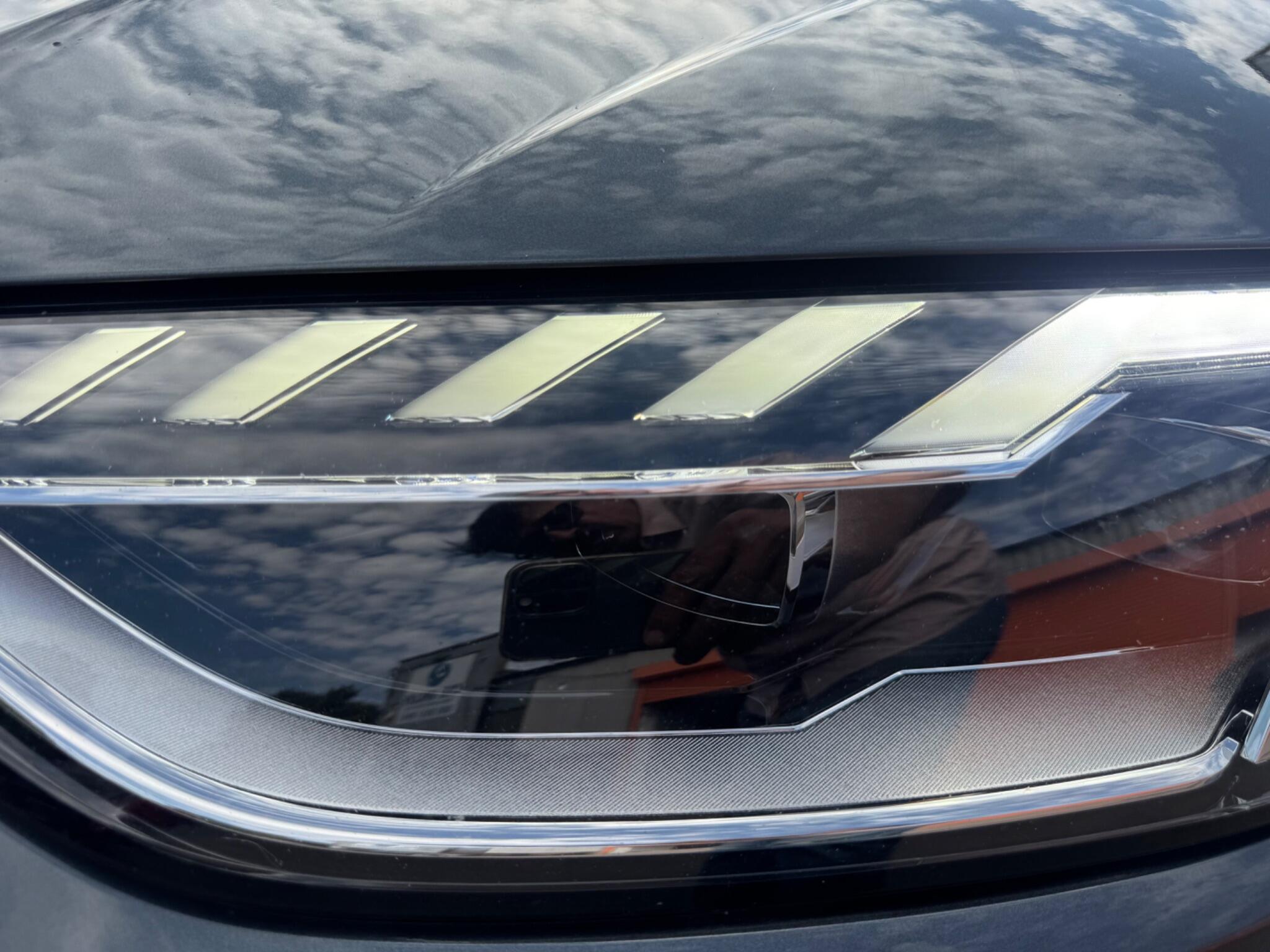 Audi A4 view 27