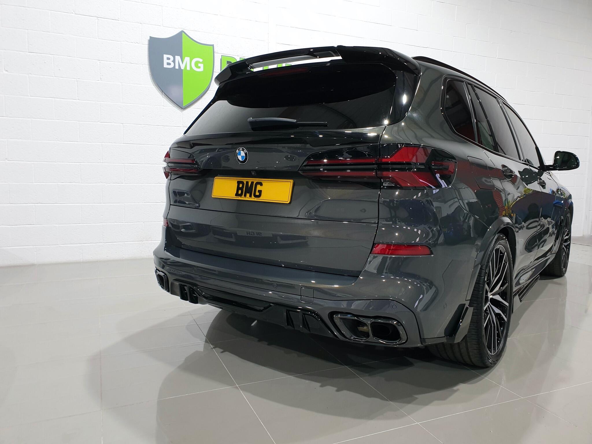 BMW X5 view 18