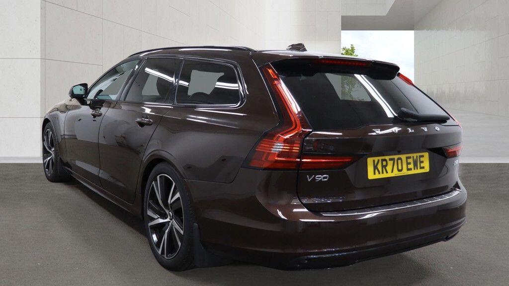 Volvo V90 view 5