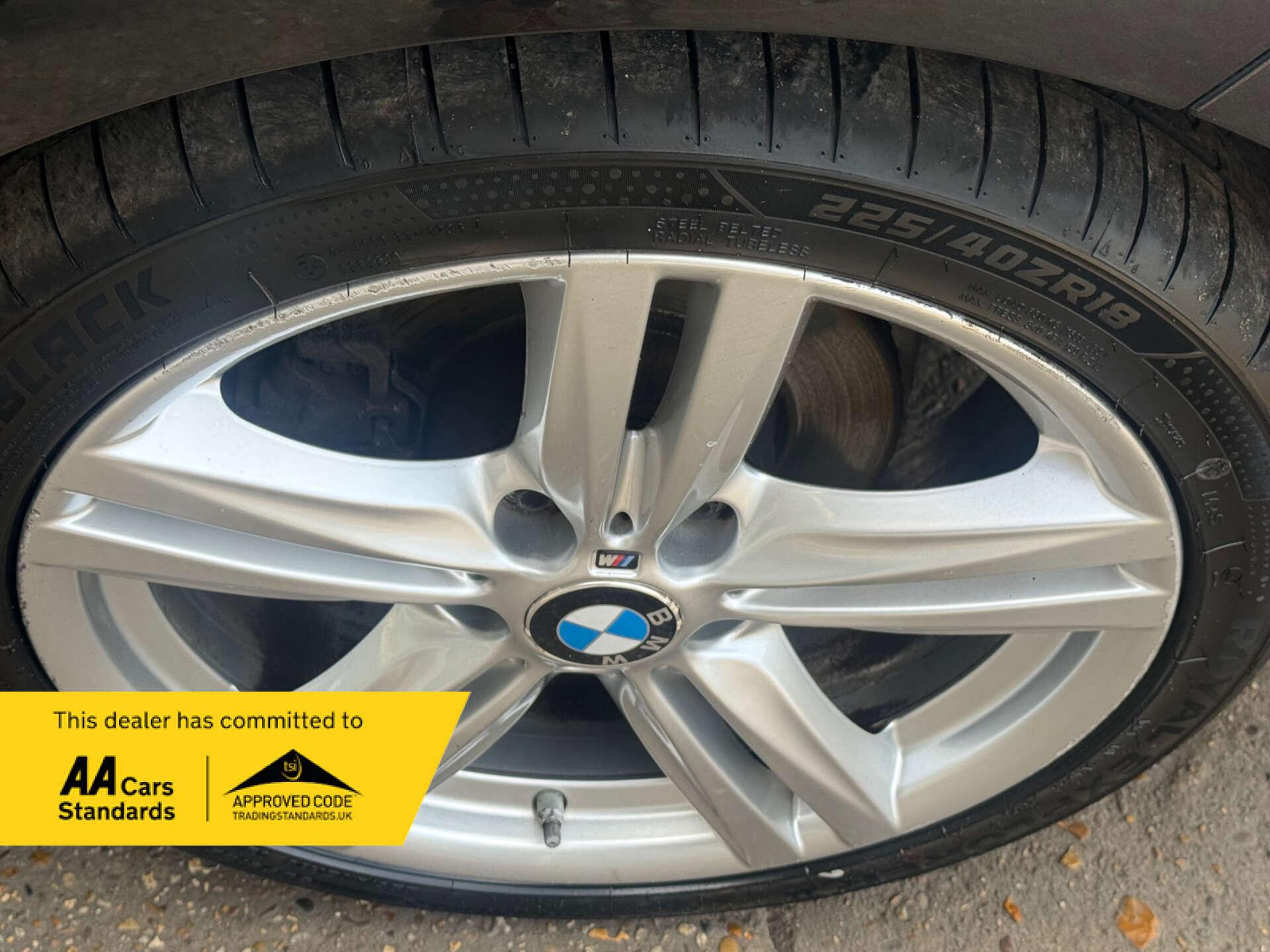 BMW 1 Series view 16