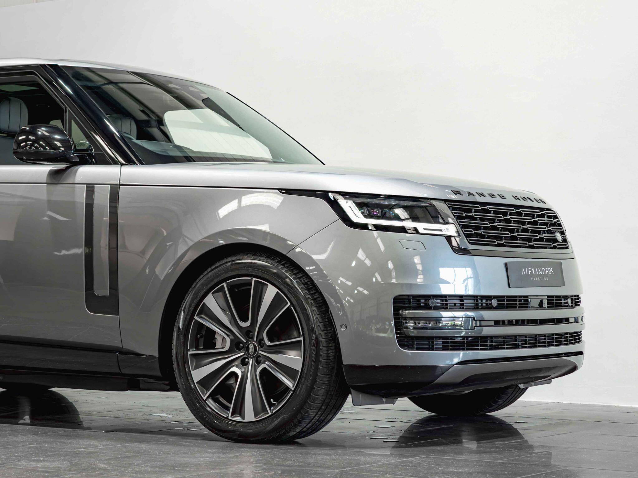 Land Rover Range Rover view 12
