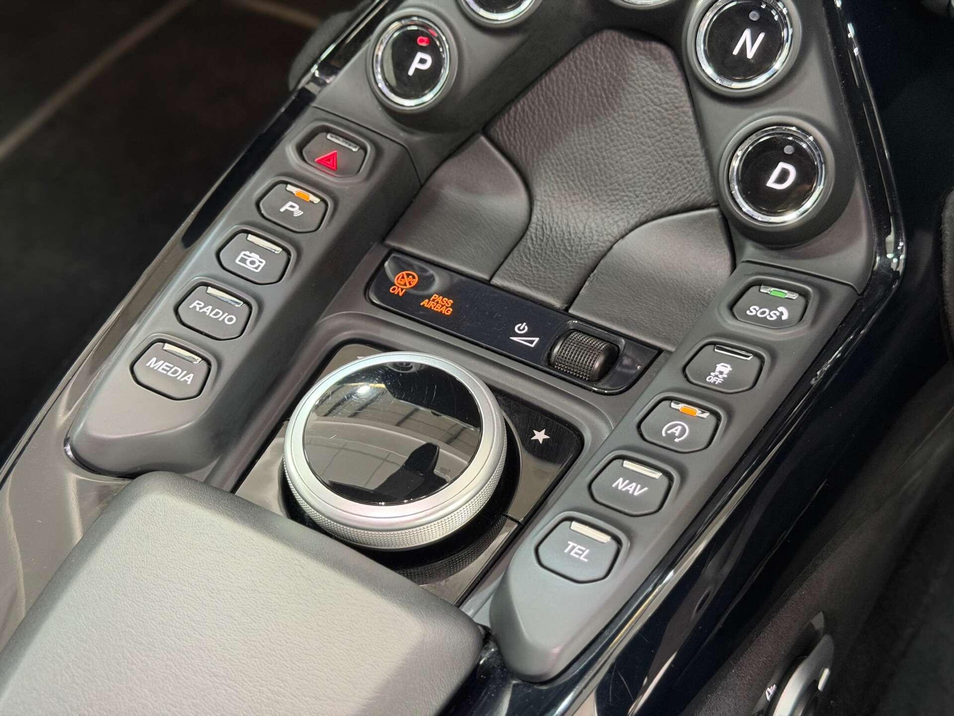 Aston Martin Vantage view 52