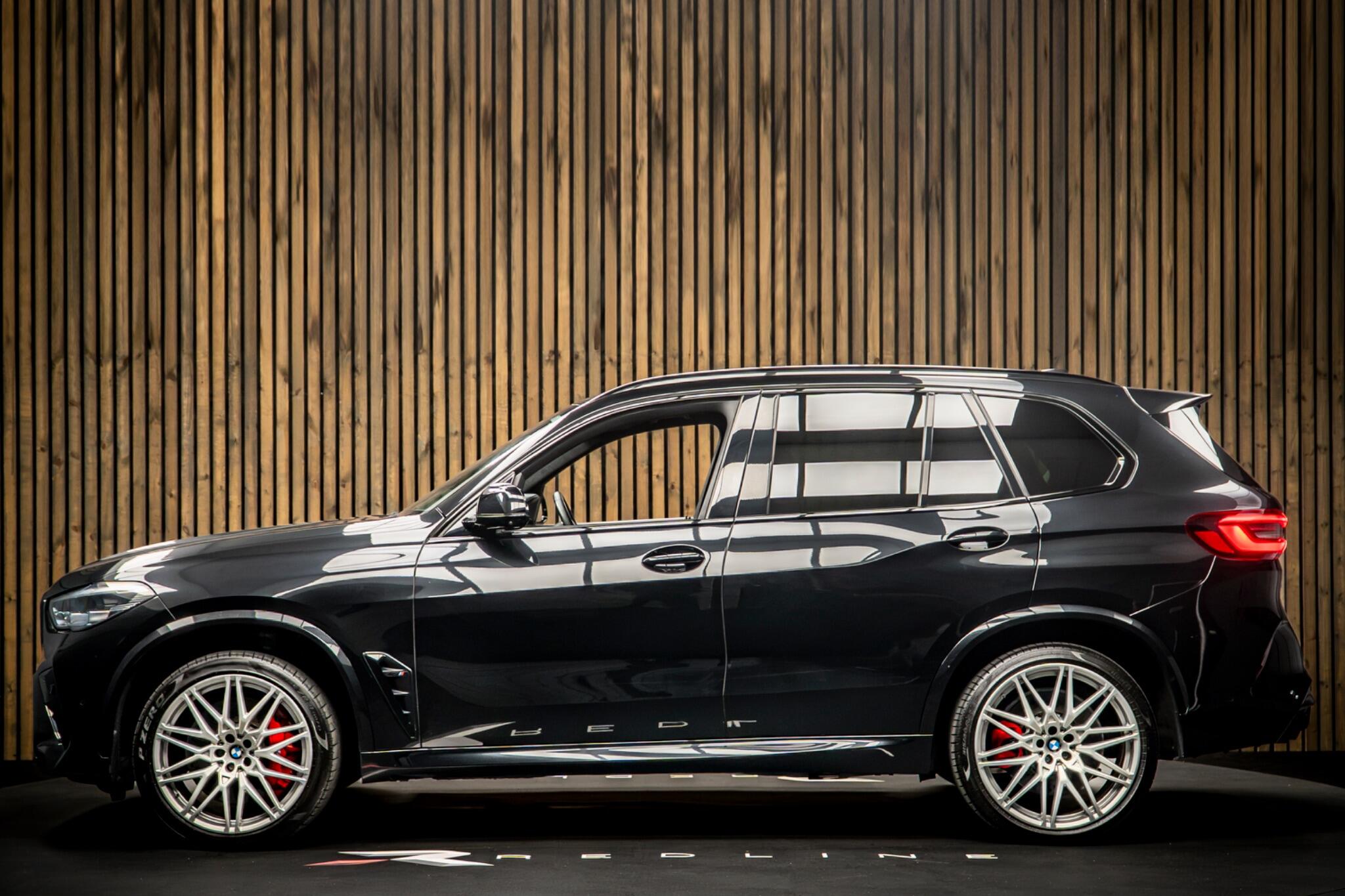 BMW X5 M view 7
