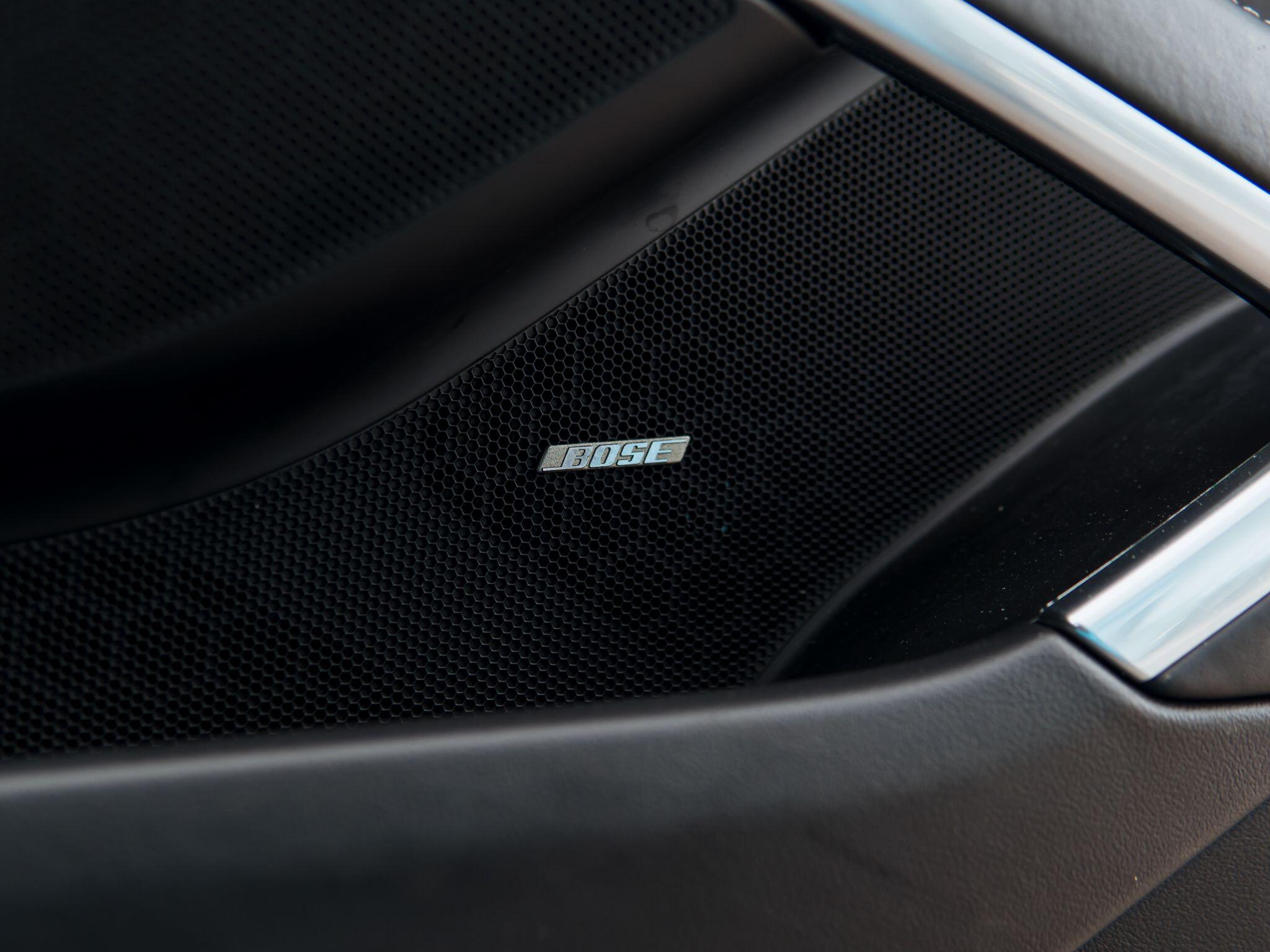 Porsche Cayman view 24