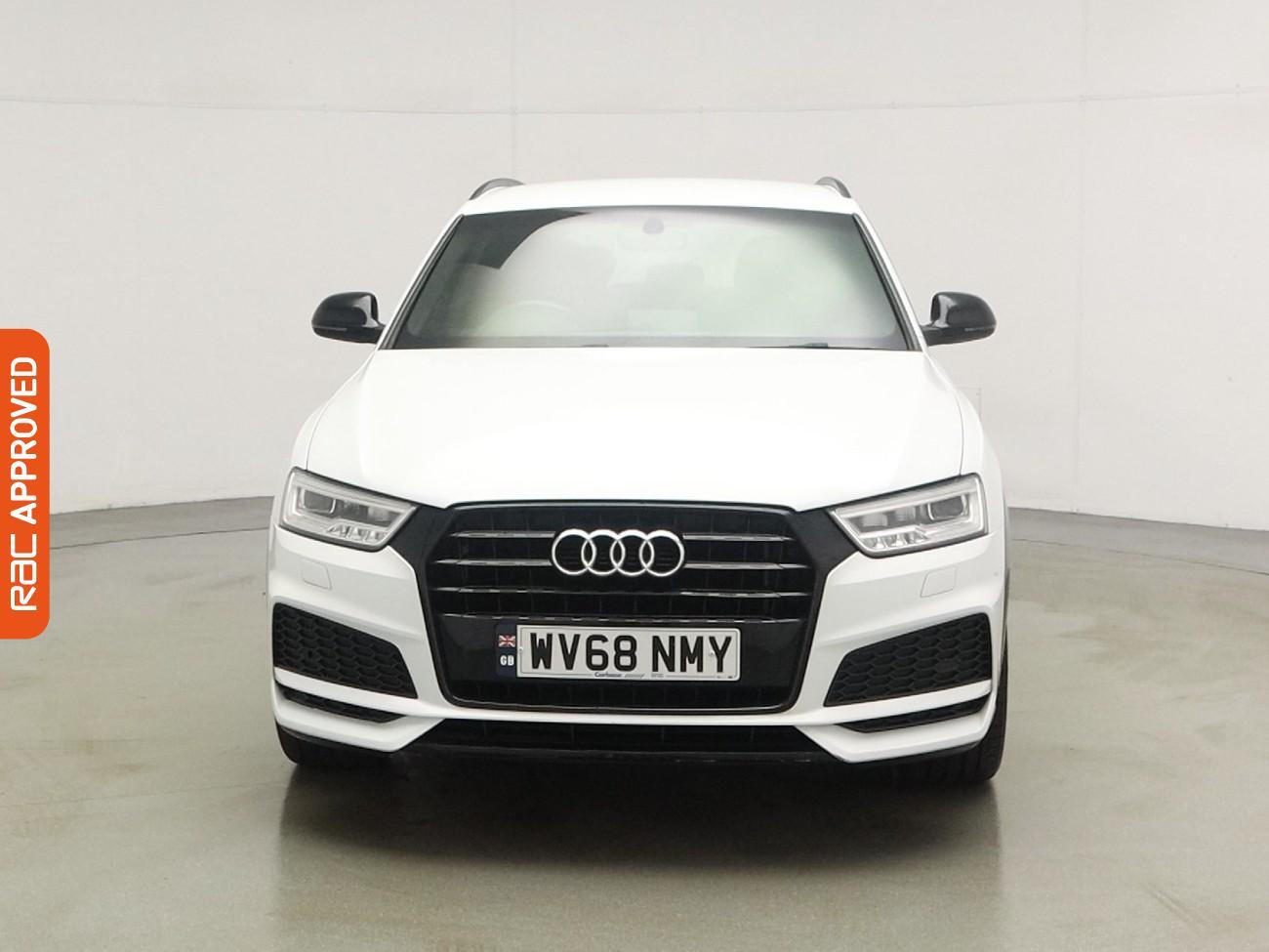 Audi Q3 view 7
