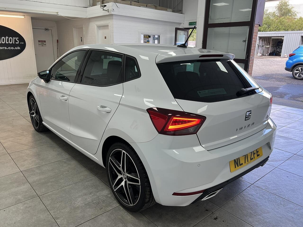 SEAT Ibiza view 5