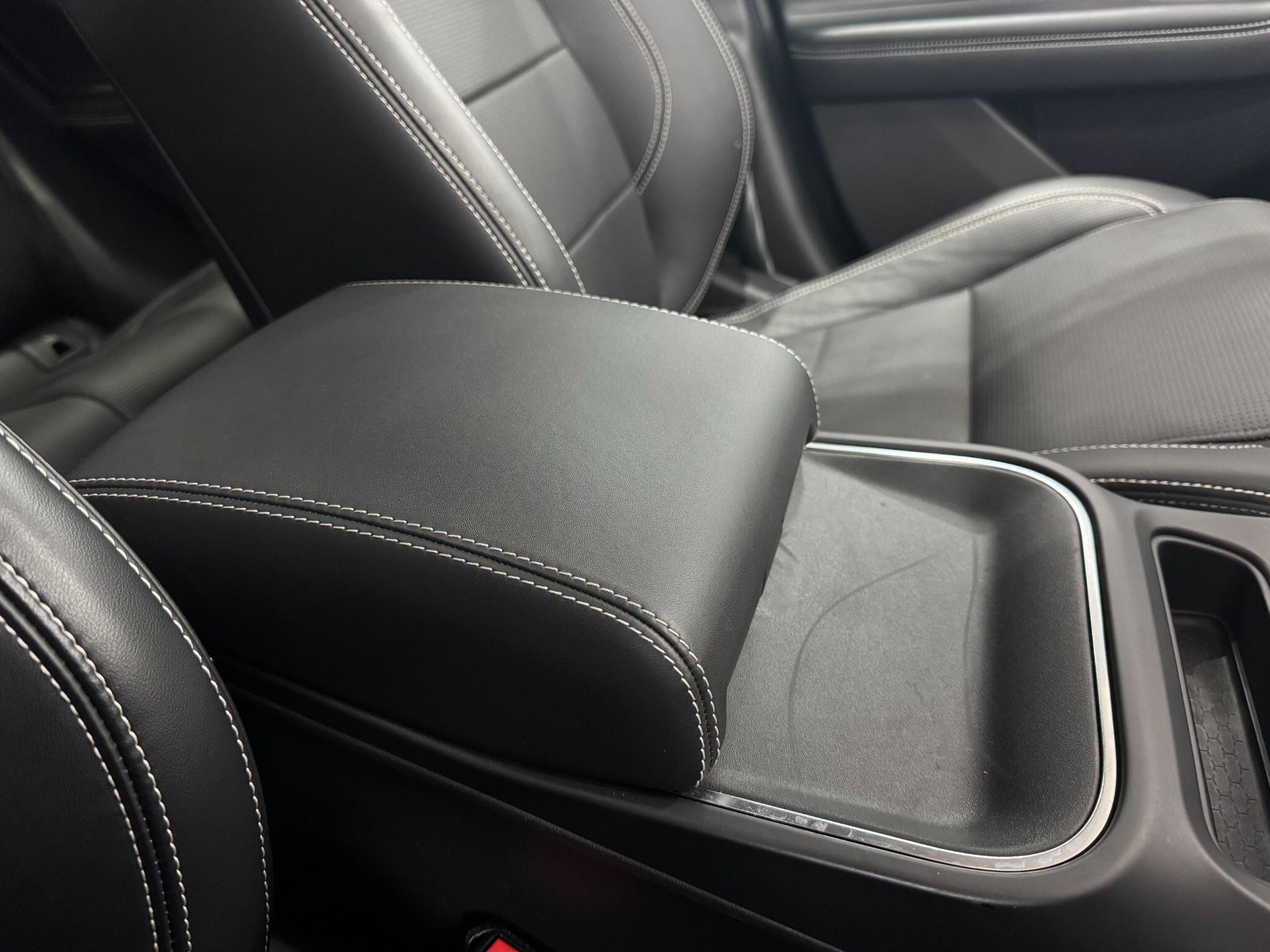 Jaguar I-Pace view 27
