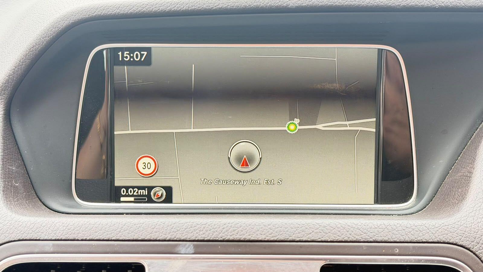 Mercedes-Benz E-Class view 18