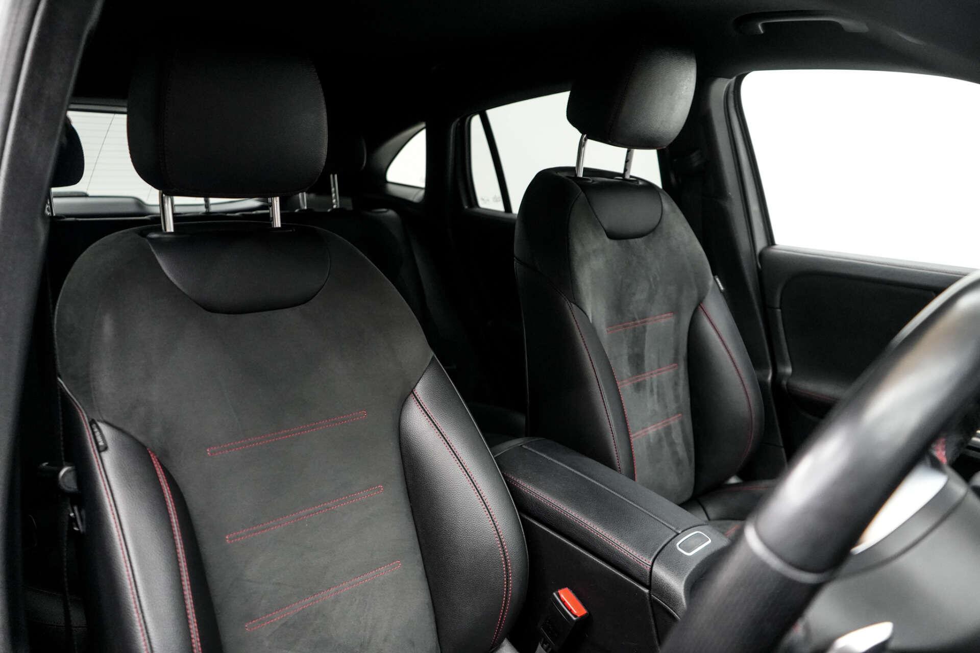Mercedes-Benz Gla view 13