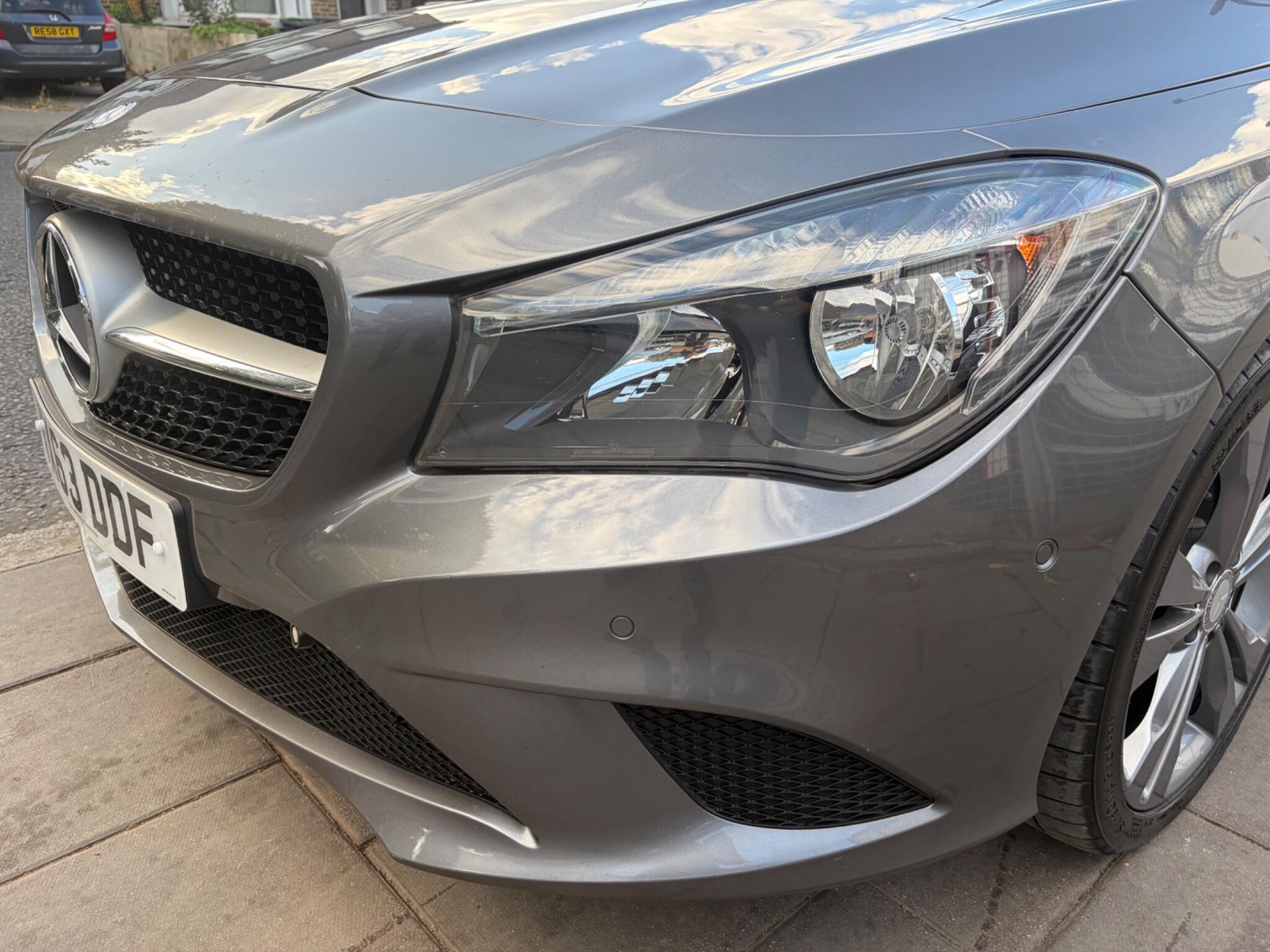 Mercedes-Benz Cla view 10