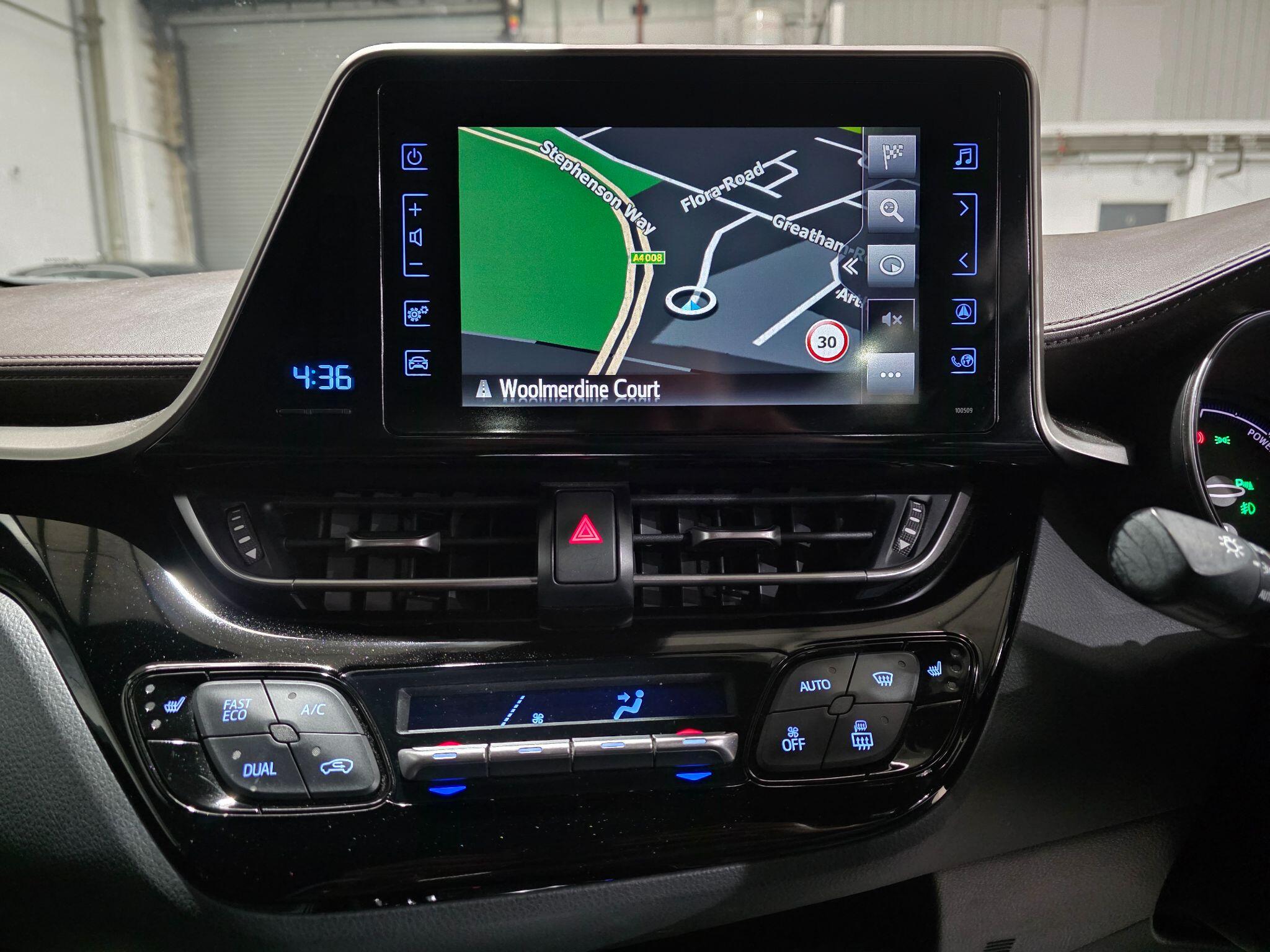 Toyota C-HR view 7
