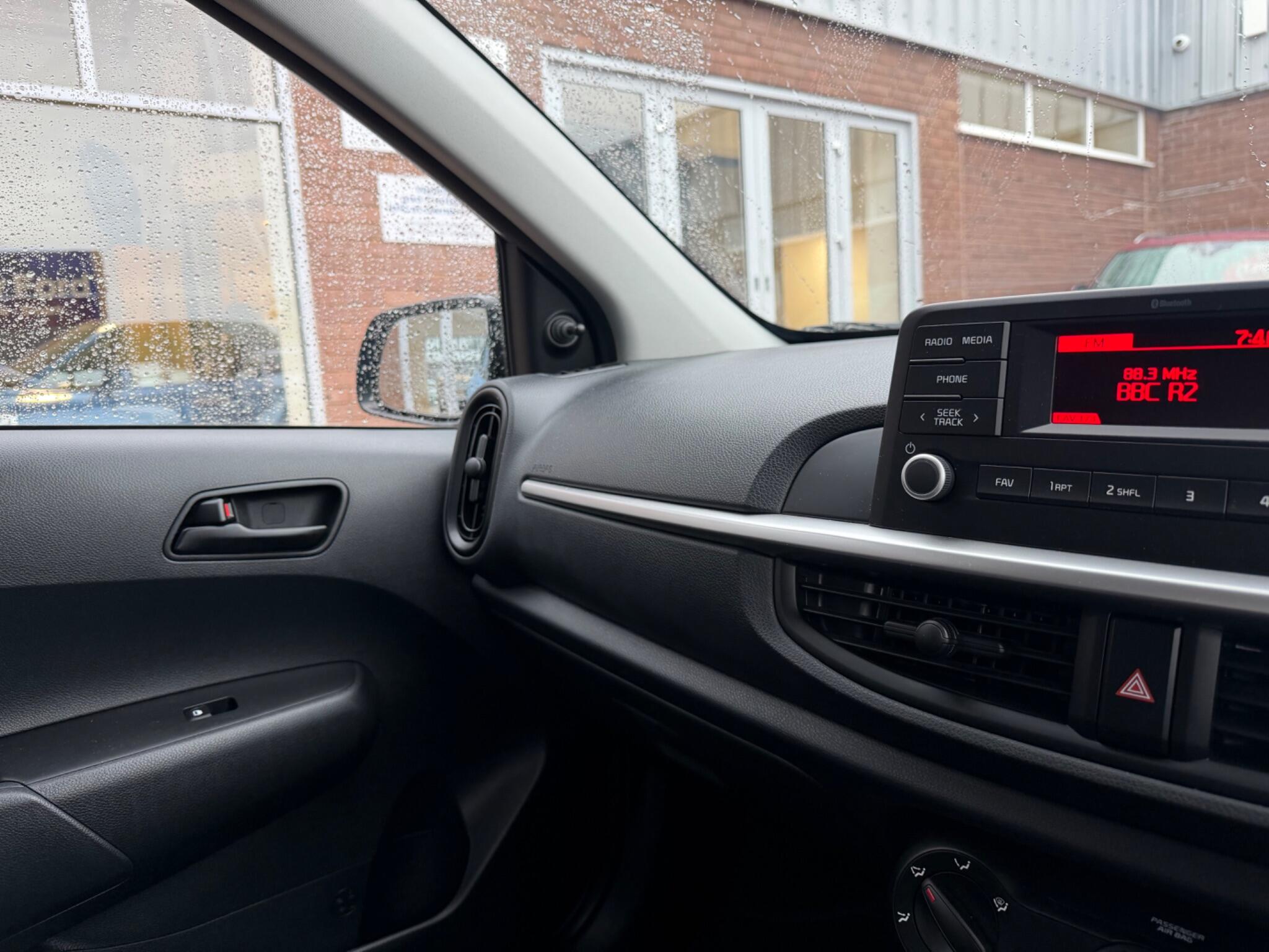 Kia Picanto view 75