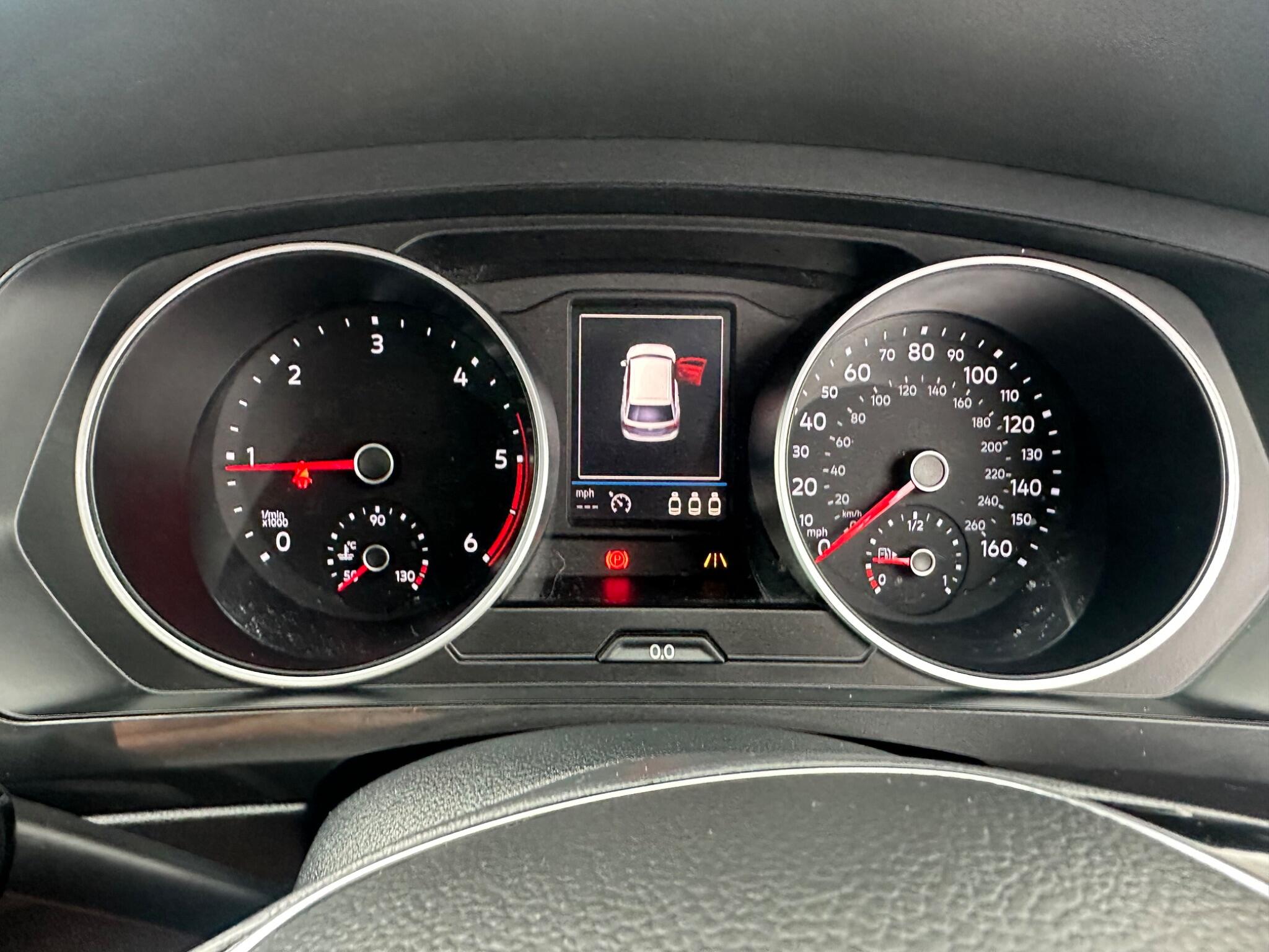 Volkswagen Tiguan view 21
