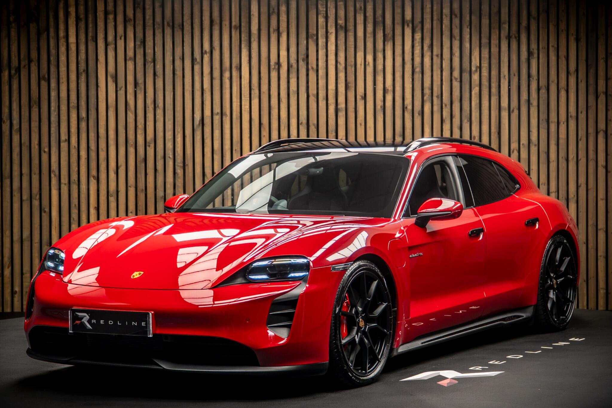 Porsche Taycan view 8