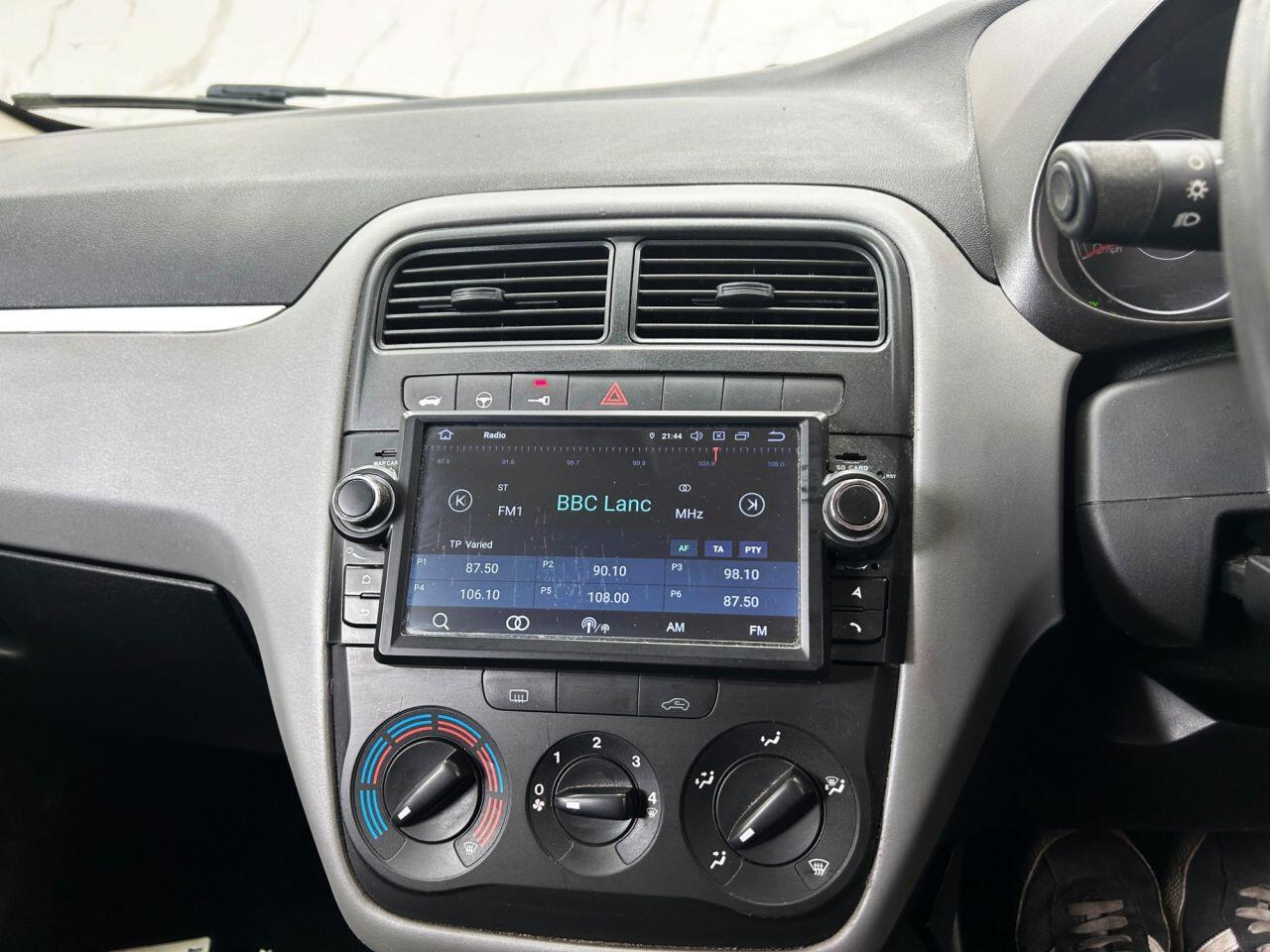 Fiat Grande Punto view 16