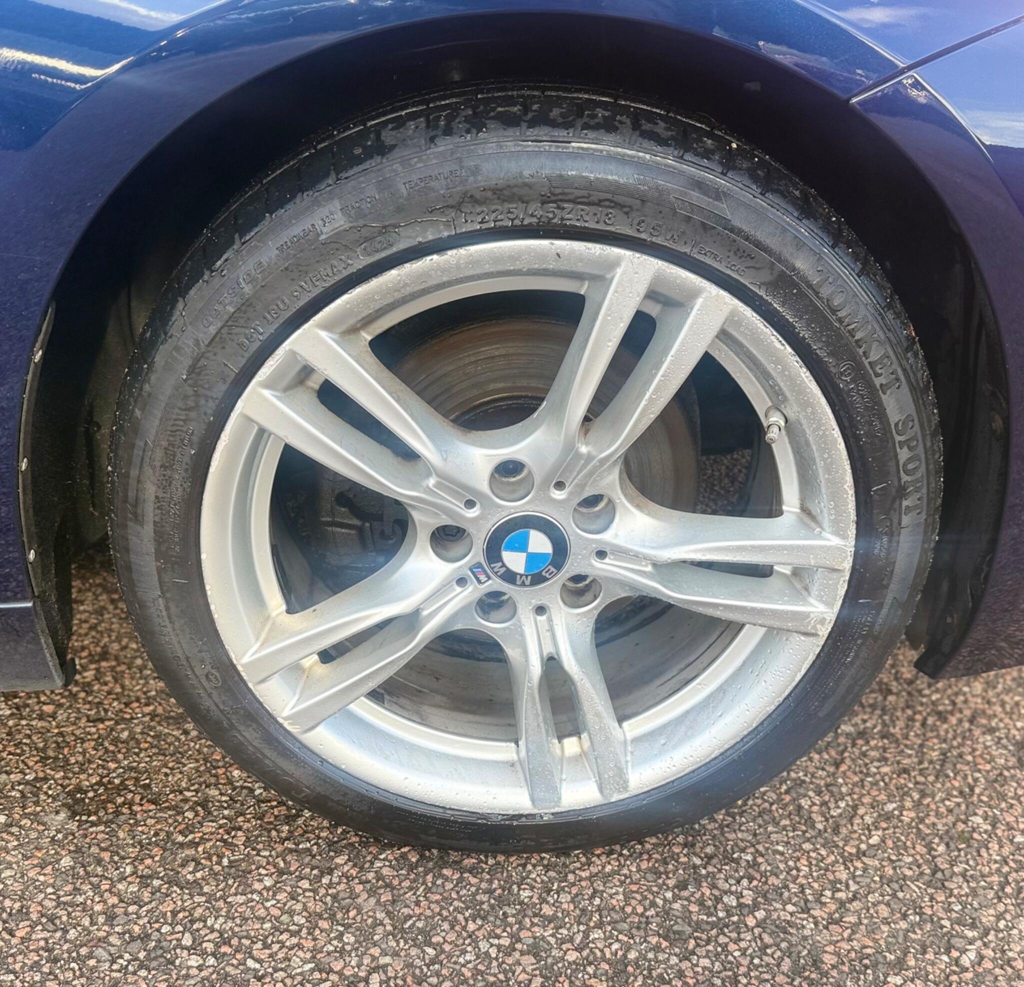 BMW 3 Series view 10