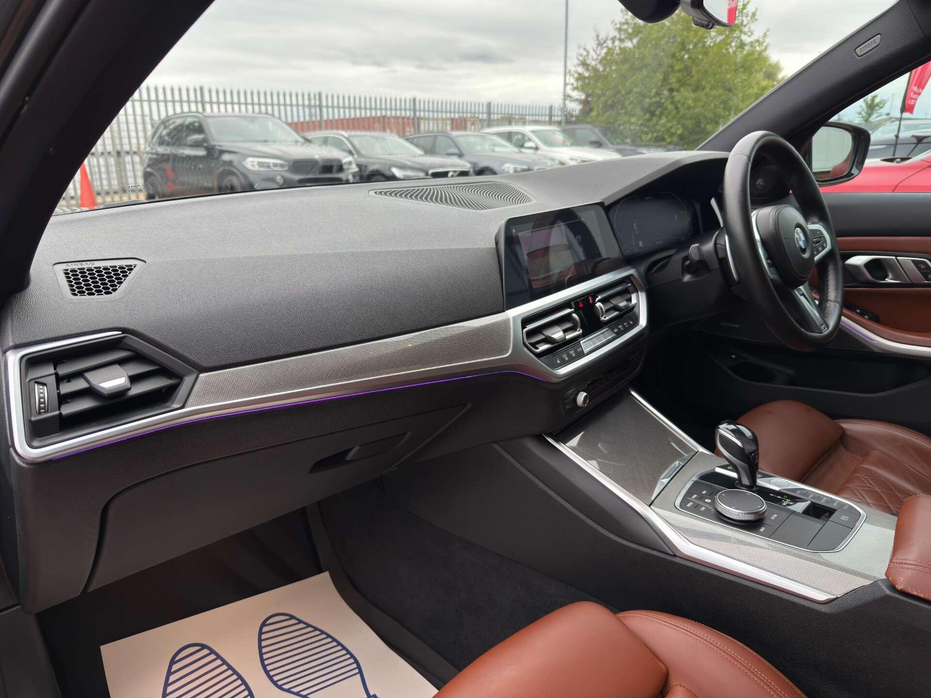 BMW 3 Series view 59