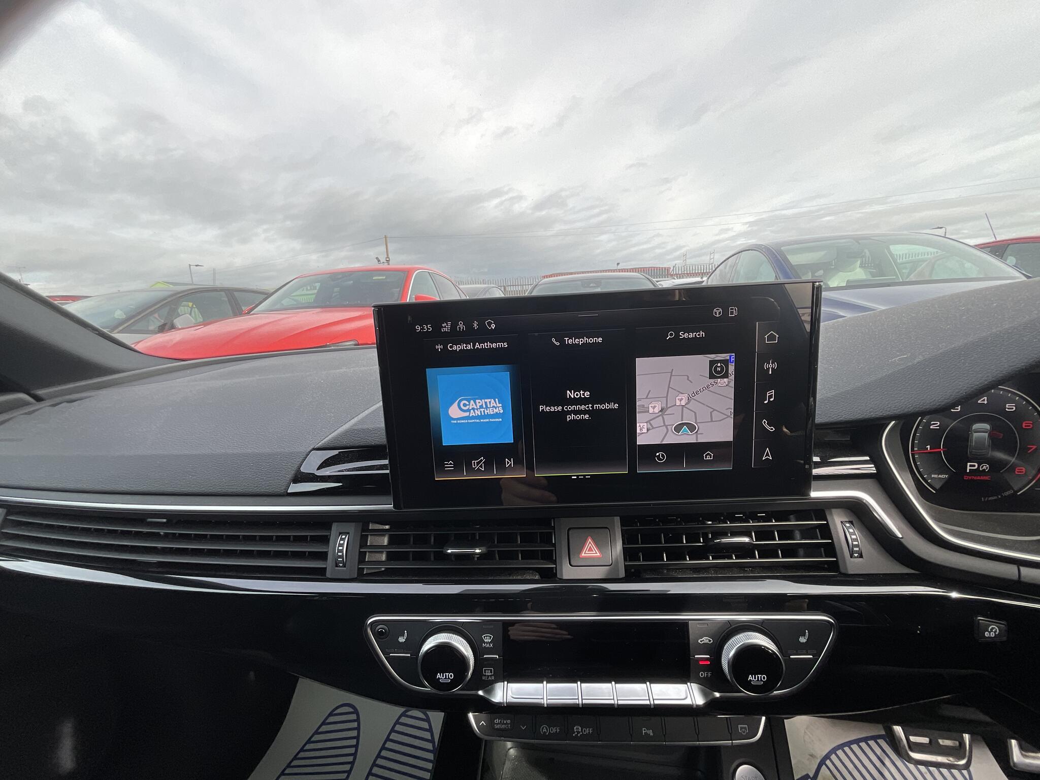 Audi A4 view 26