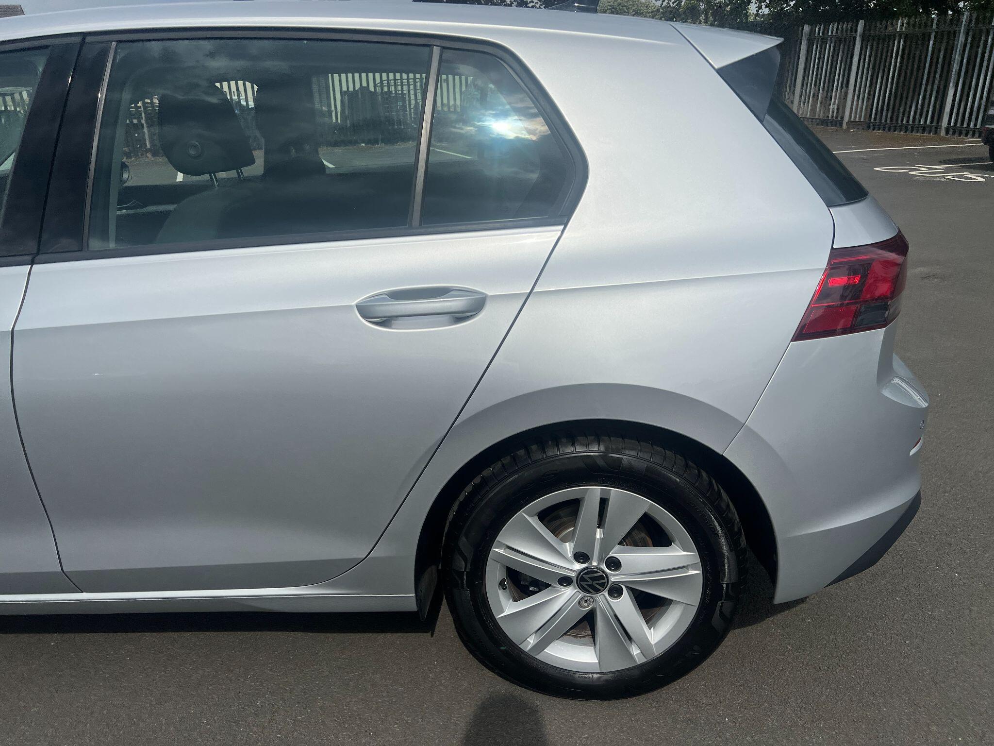 Volkswagen Golf view 25