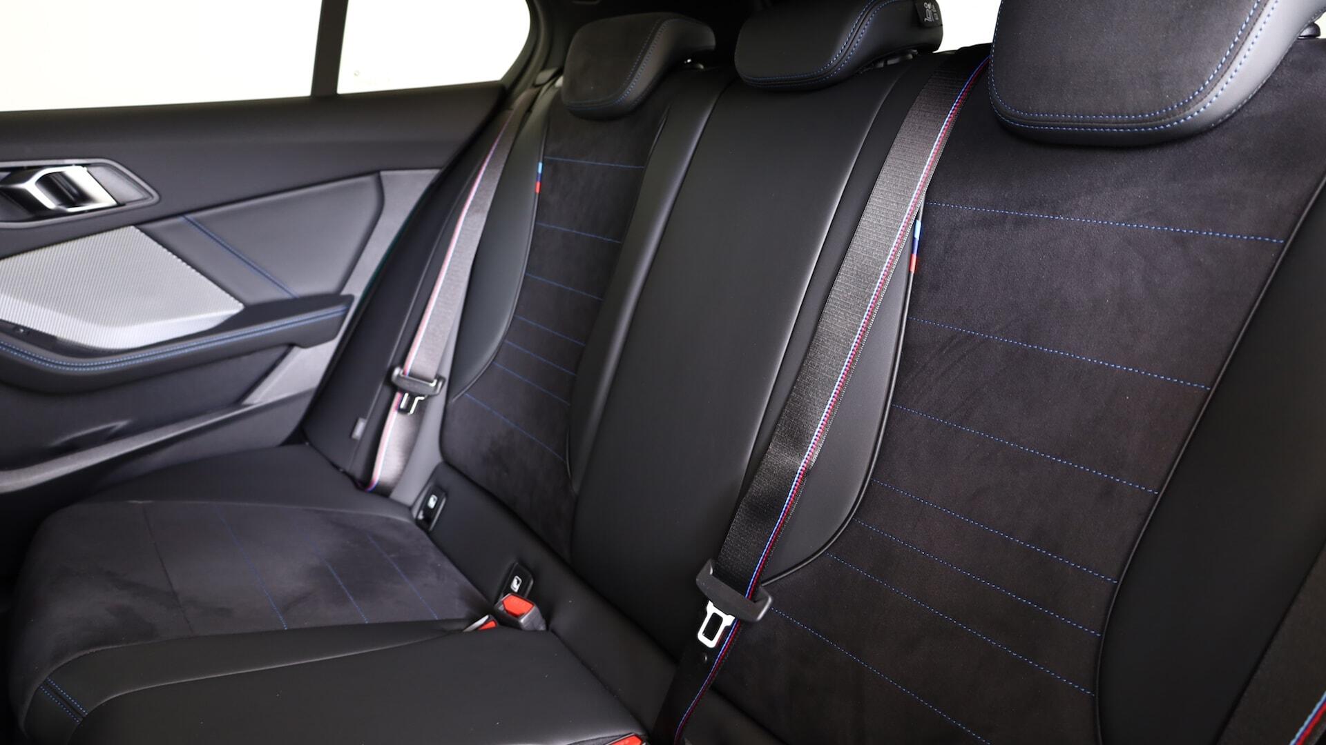 BMW 1 Series view 12